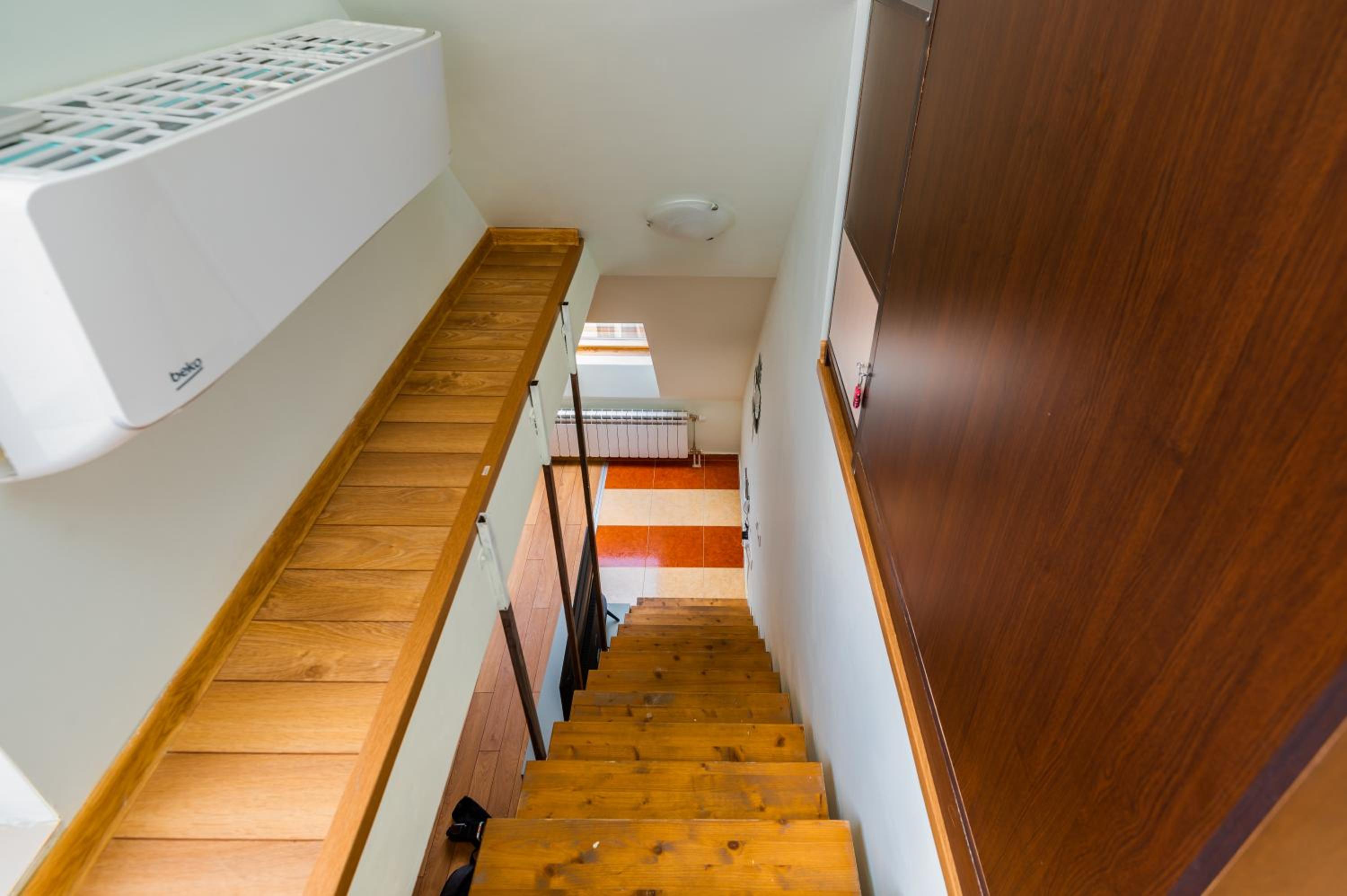 *The Eyrie* 1-BD Lovely Maisonette