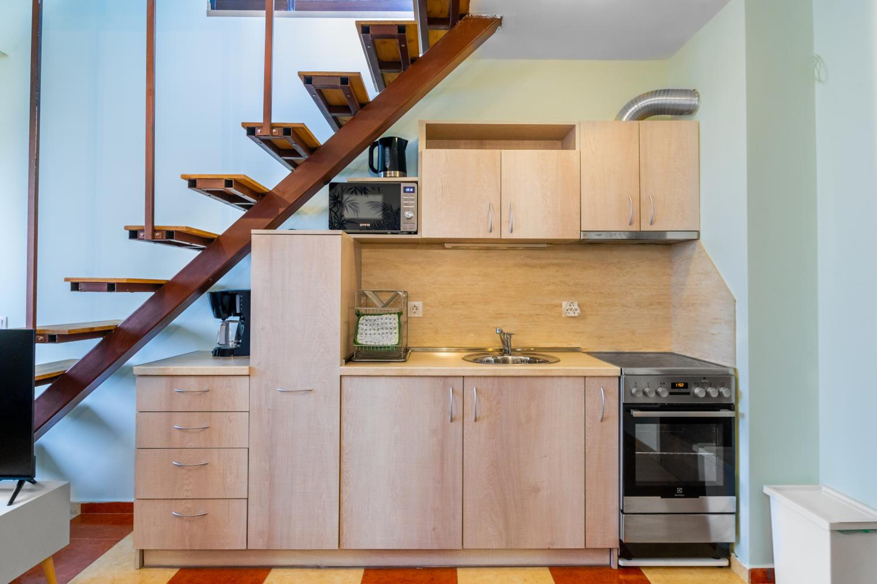 *The Eyrie* 1-BD Lovely Maisonette
