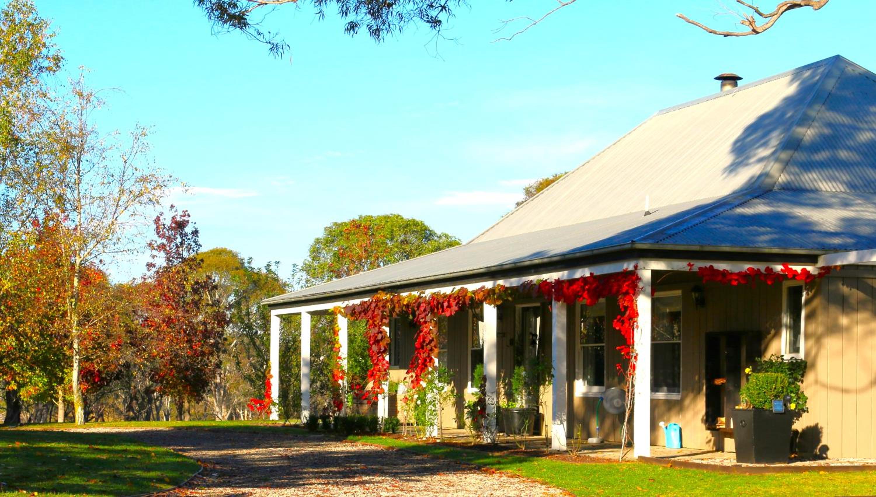 Amberlea Homestead & Cottage