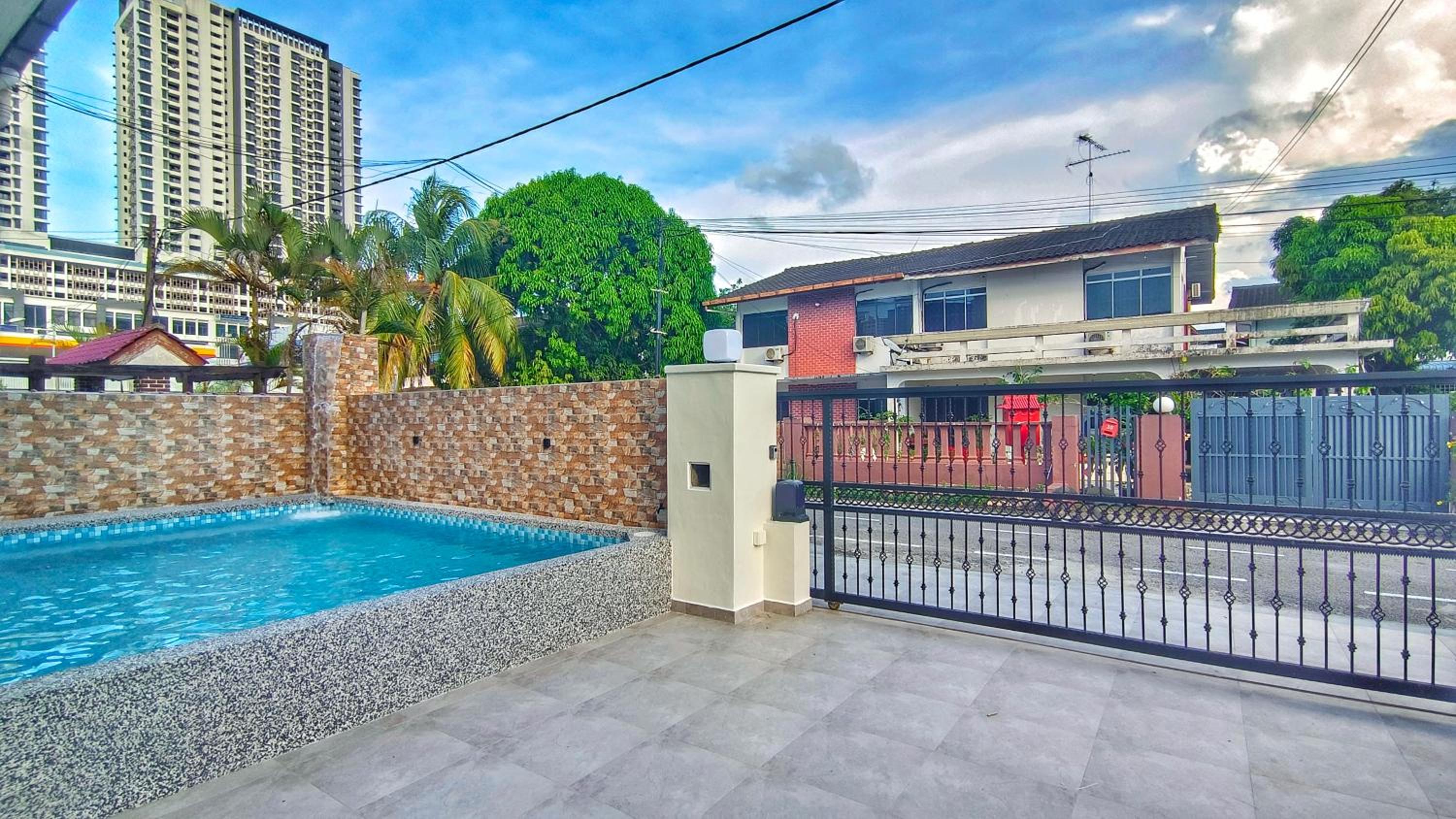JB City Villa (Private Pool)