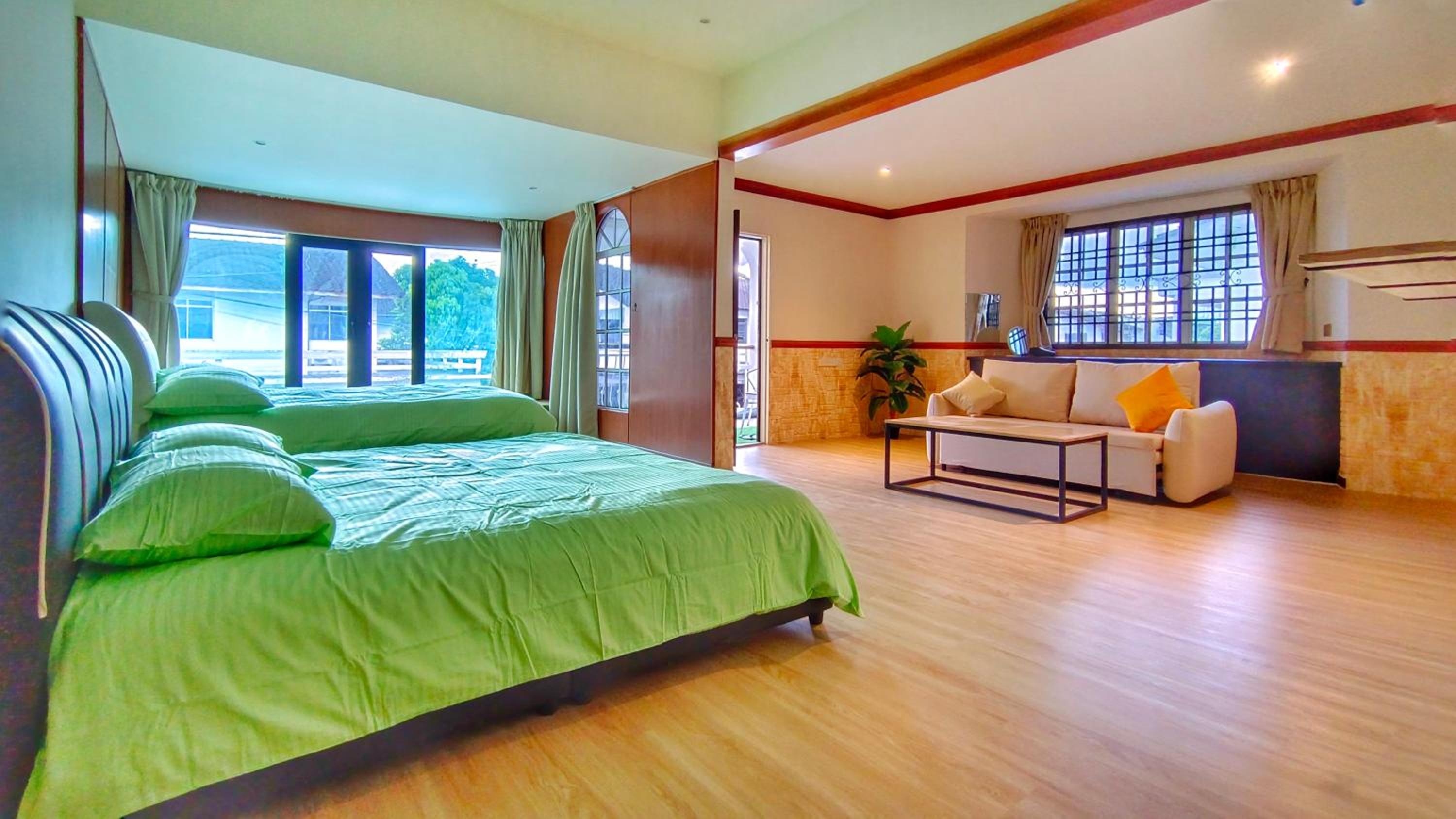 JB City Villa (Private Pool)