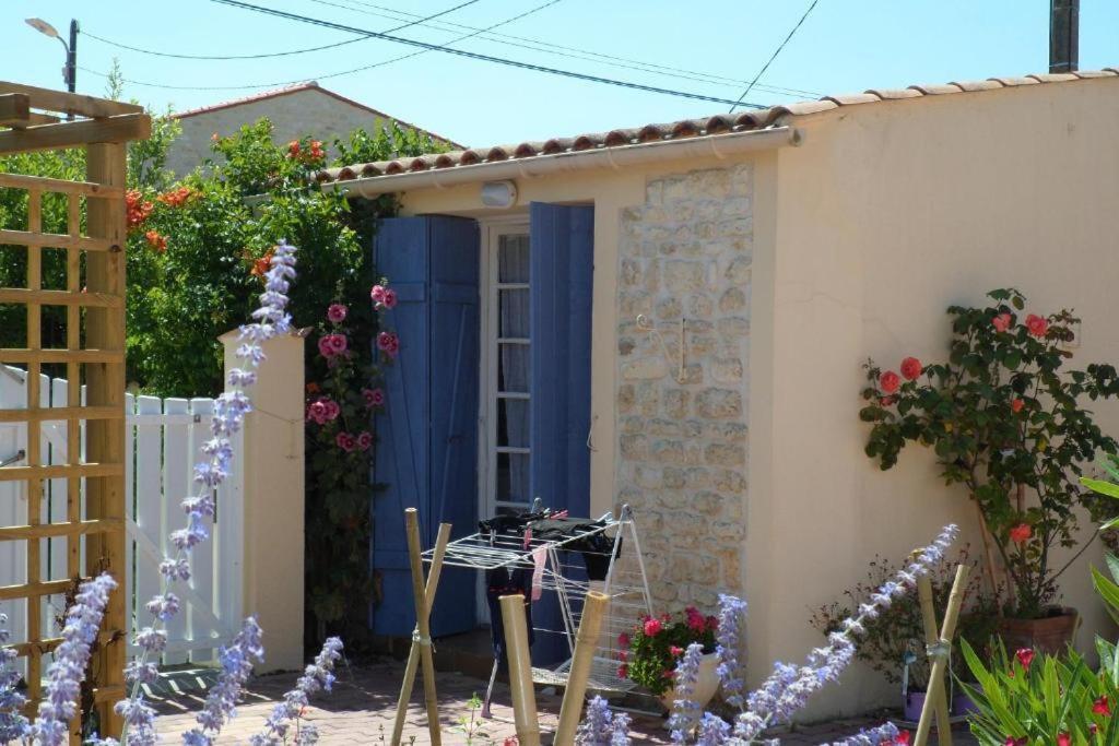Ma Chaumiere Studio view 3