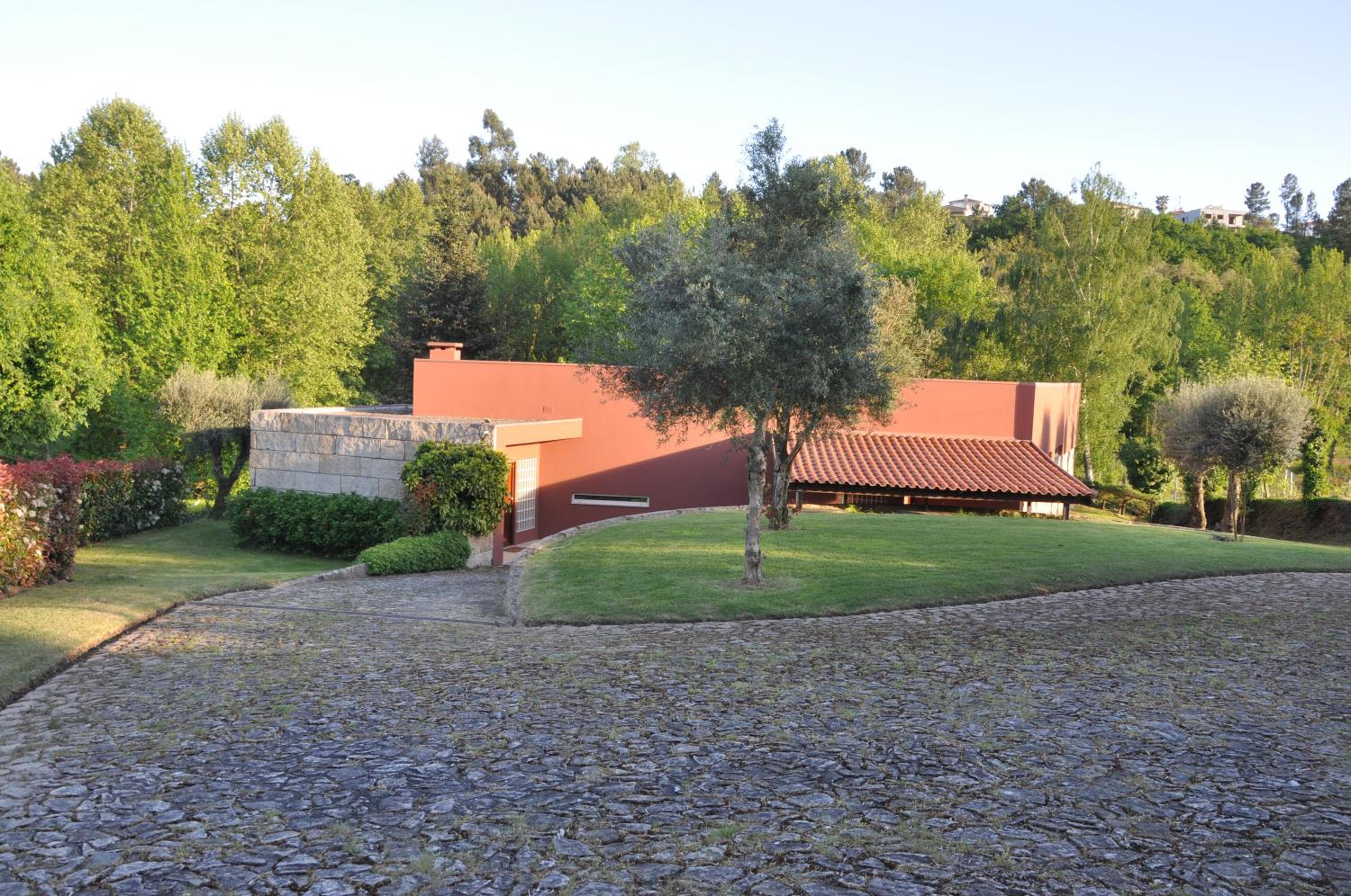 Casa de Outeiro view 3