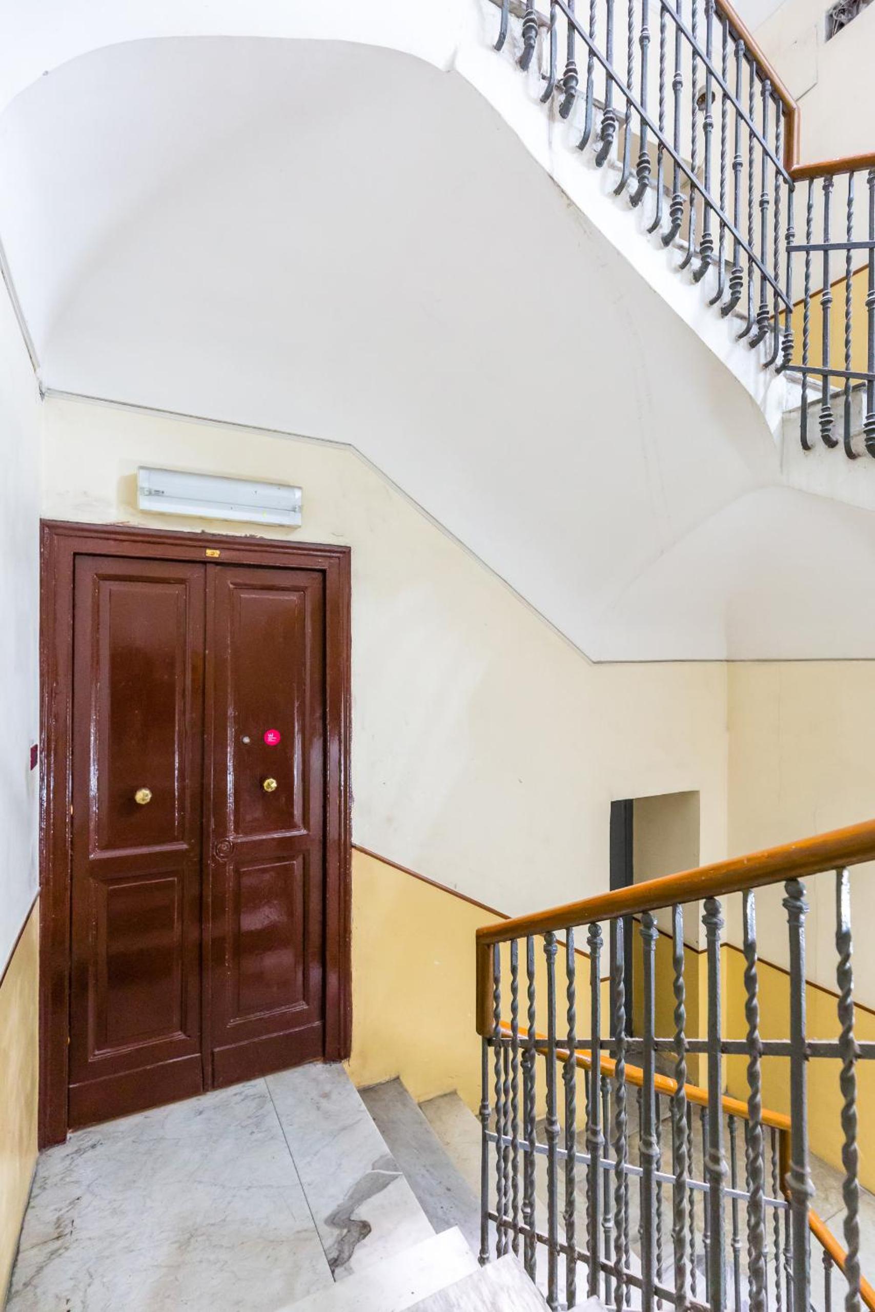 Central Station Family Apartment by Wonderful Italy