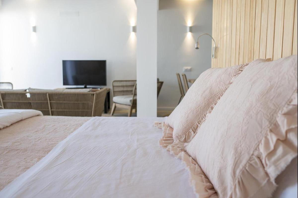 Ocean Suite with heated pool by SunHousesCanarias