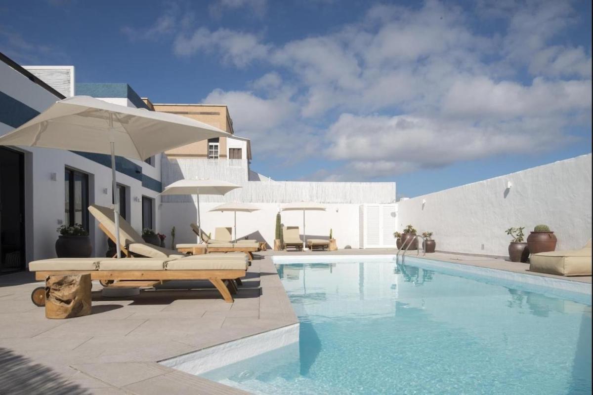 Ocean Suite with heated pool by SunHousesCanarias