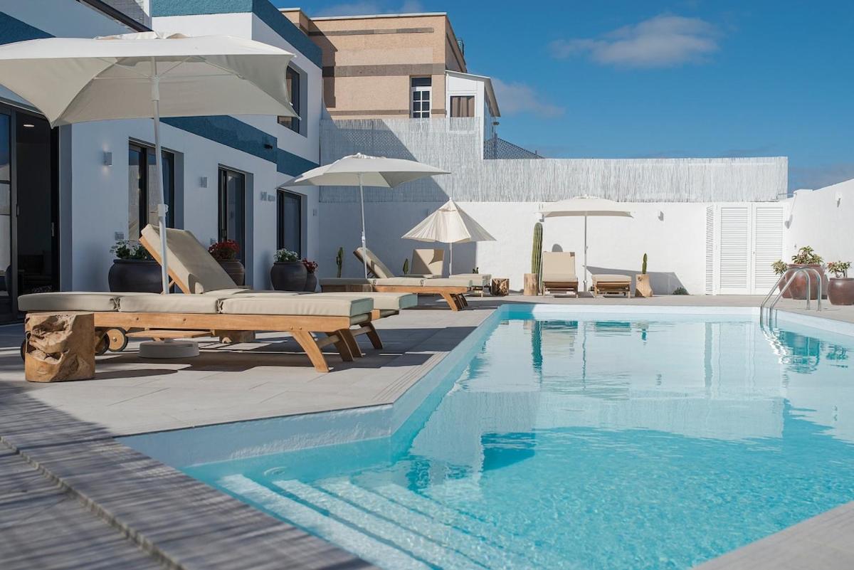 Ocean Suite with heated pool by SunHousesCanarias