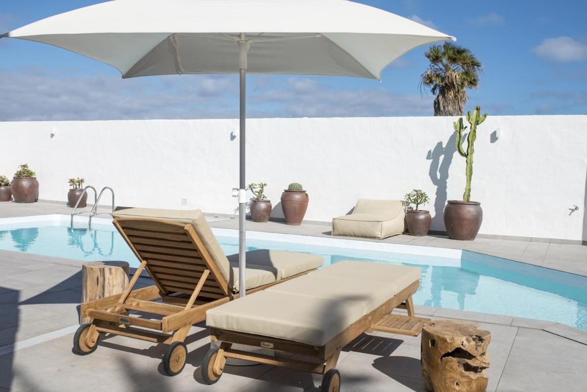 Ocean Suite with heated pool by SunHousesCanarias