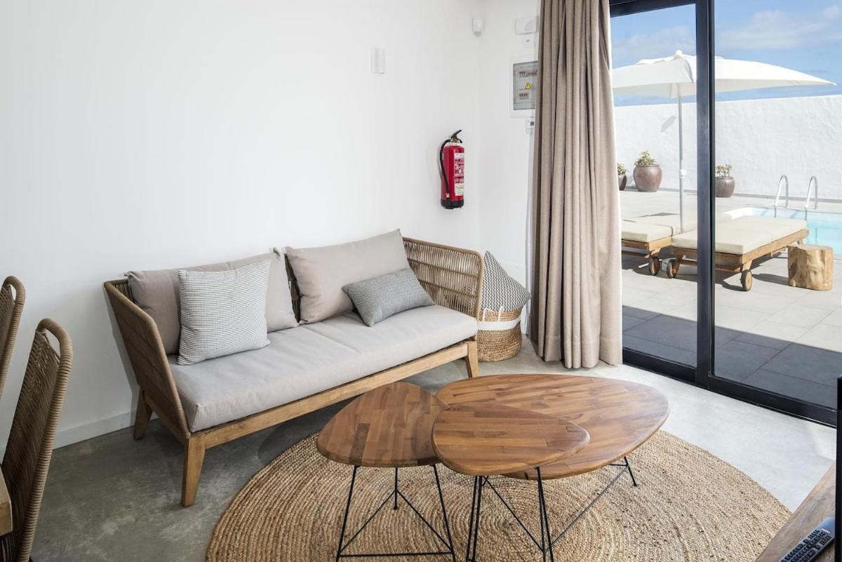 Ocean Suite with heated pool by SunHousesCanarias