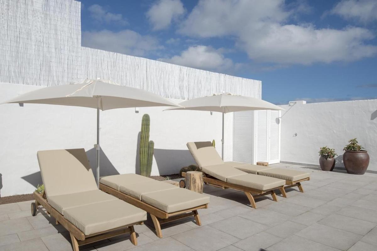 Ocean Suite with heated pool by SunHousesCanarias