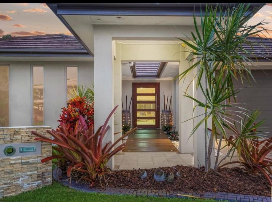 Tropical Villa Hideaway