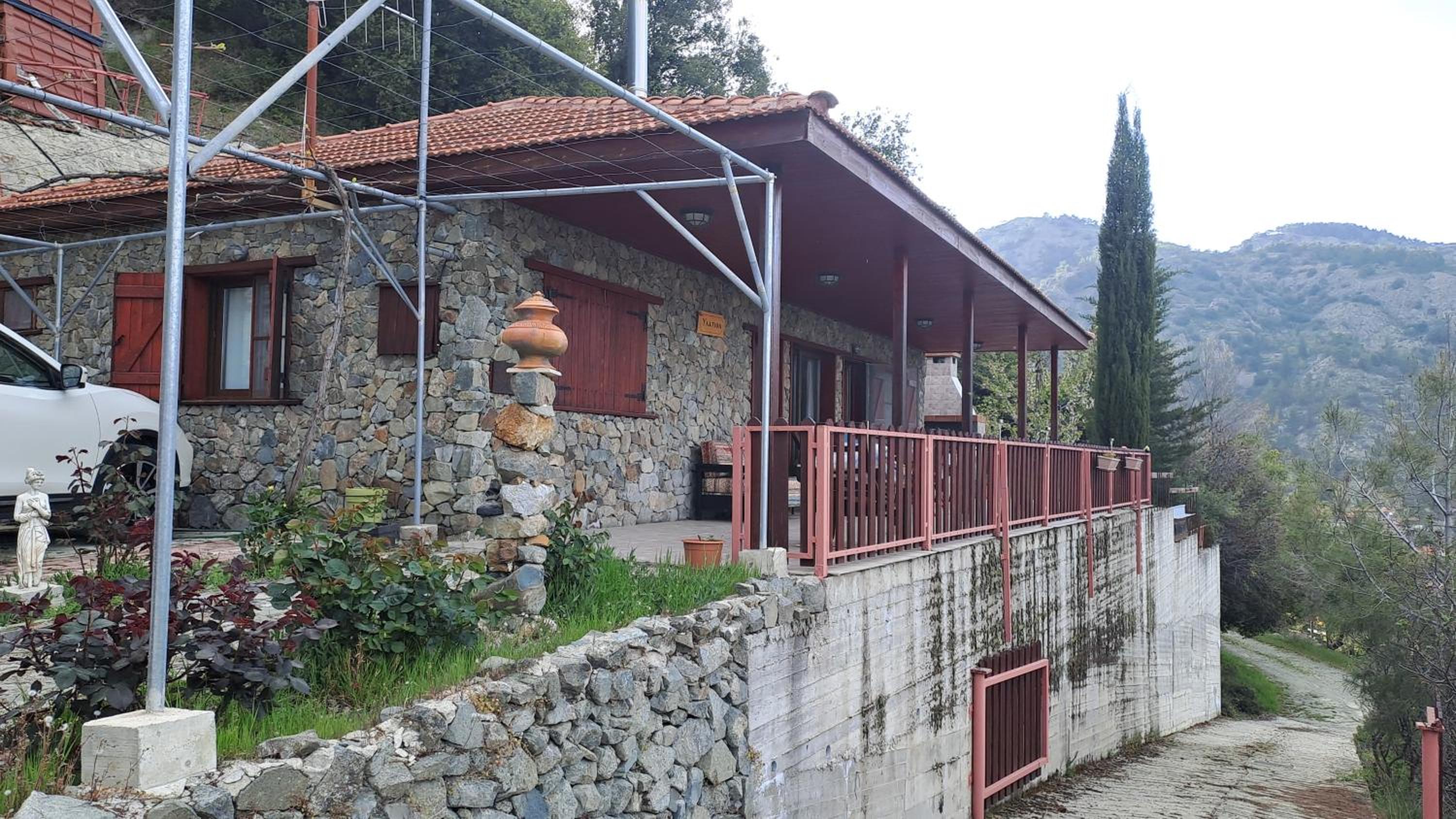 Mountain View 2BR House with Garden & Free Parking Ioannis Ylation Saranti