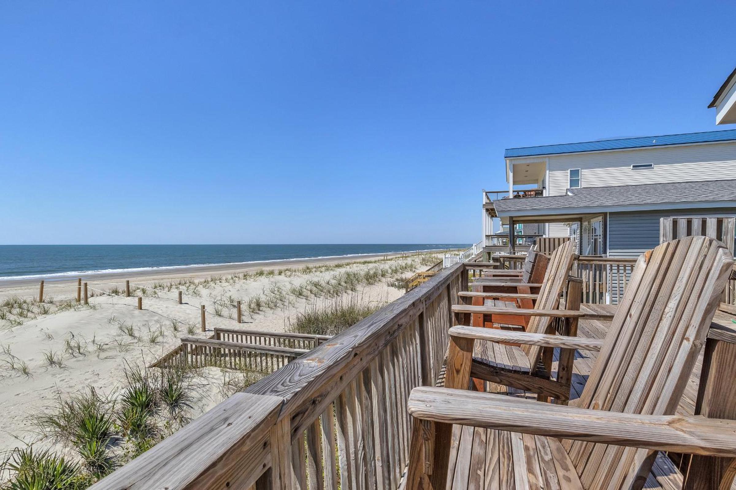 Sea and Stars by Oak Island Accommodations