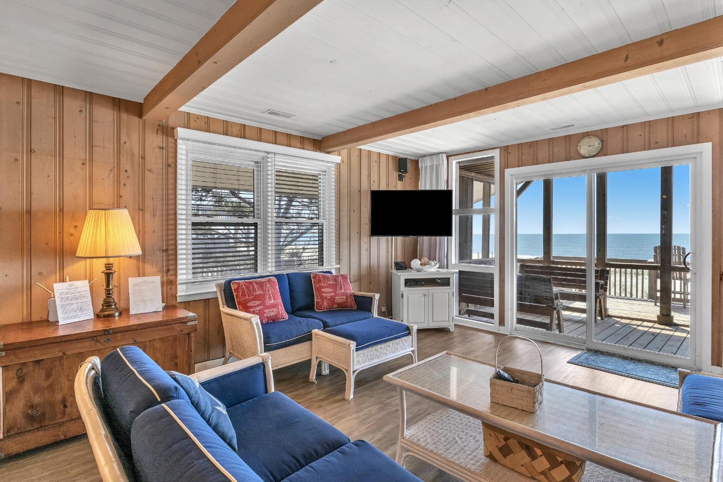 Sea and Stars by Oak Island Accommodations
