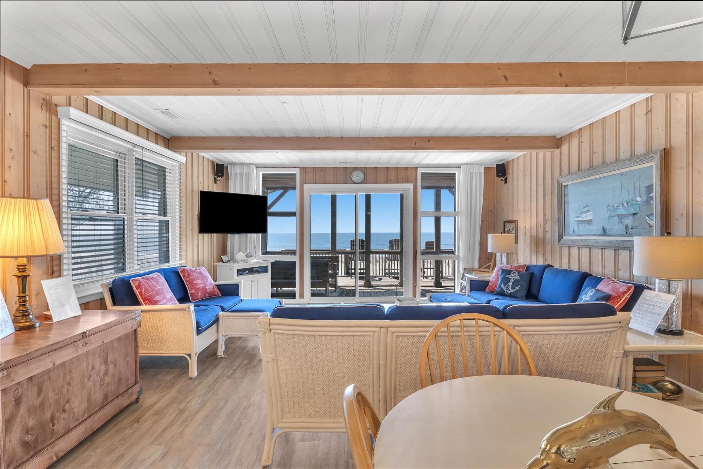 Sea and Stars by Oak Island Accommodations
