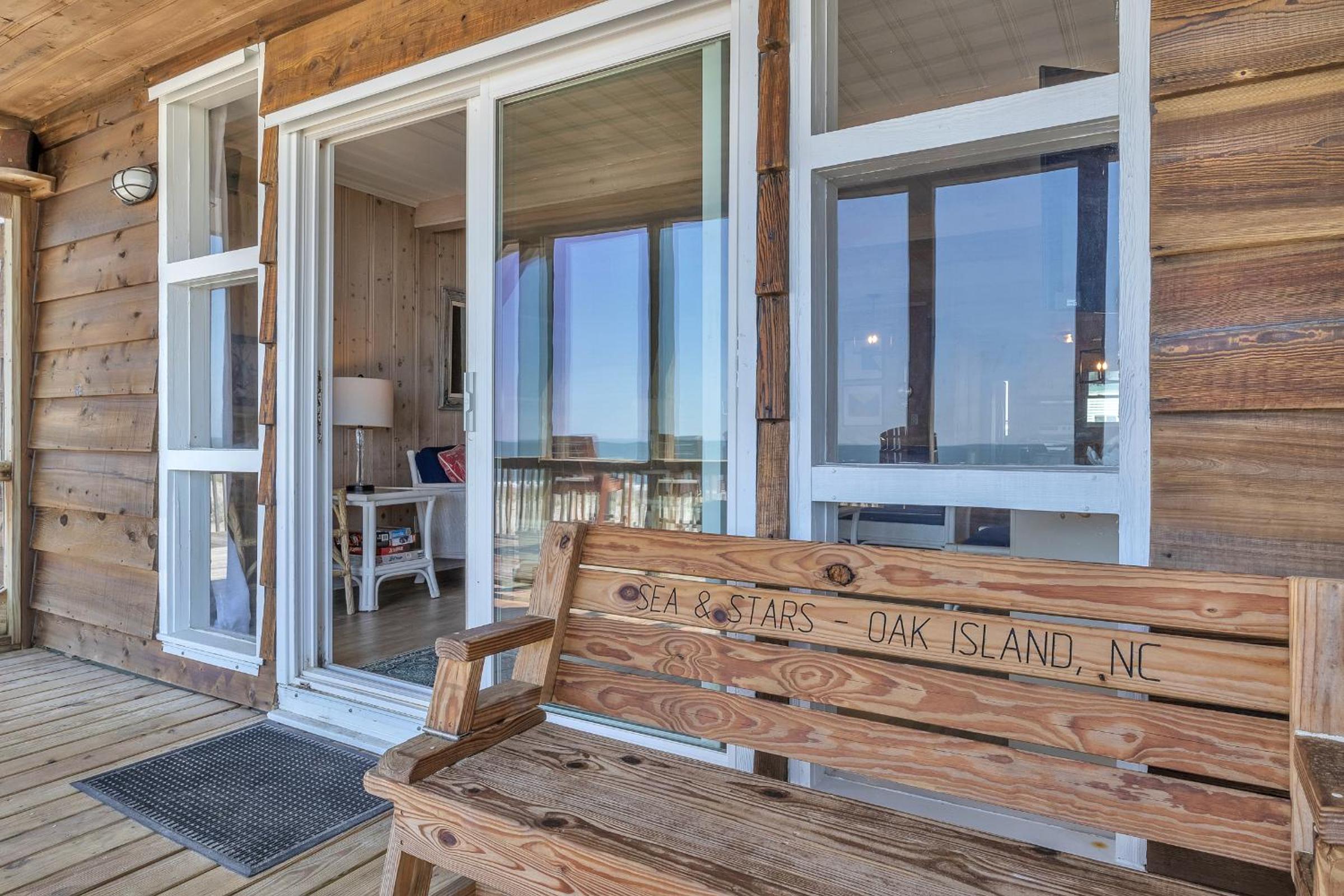 Sea and Stars by Oak Island Accommodations