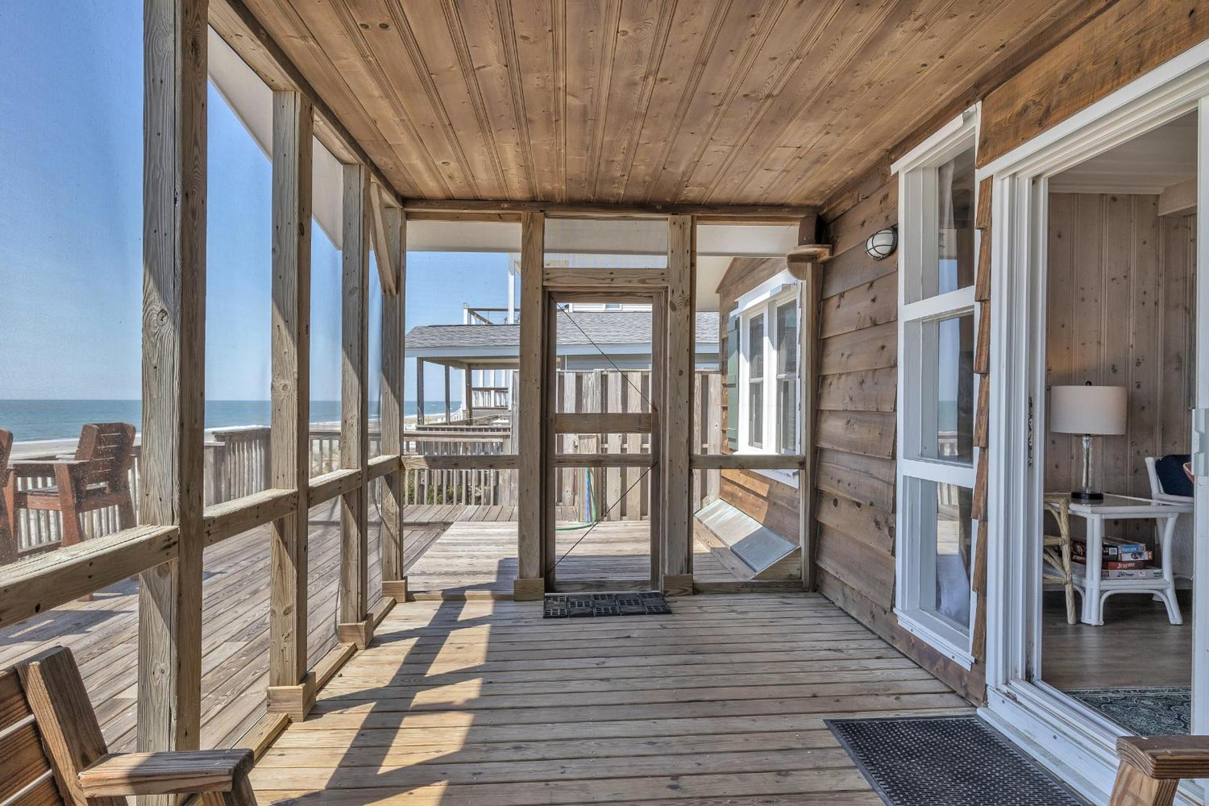 Sea and Stars by Oak Island Accommodations