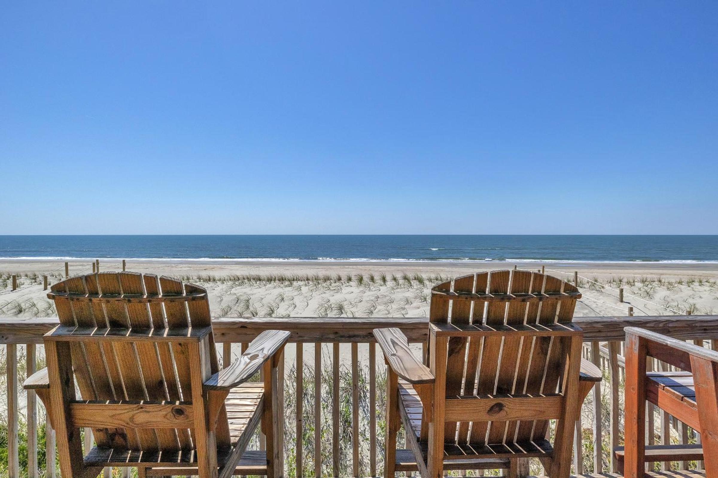 Sea and Stars by Oak Island Accommodations