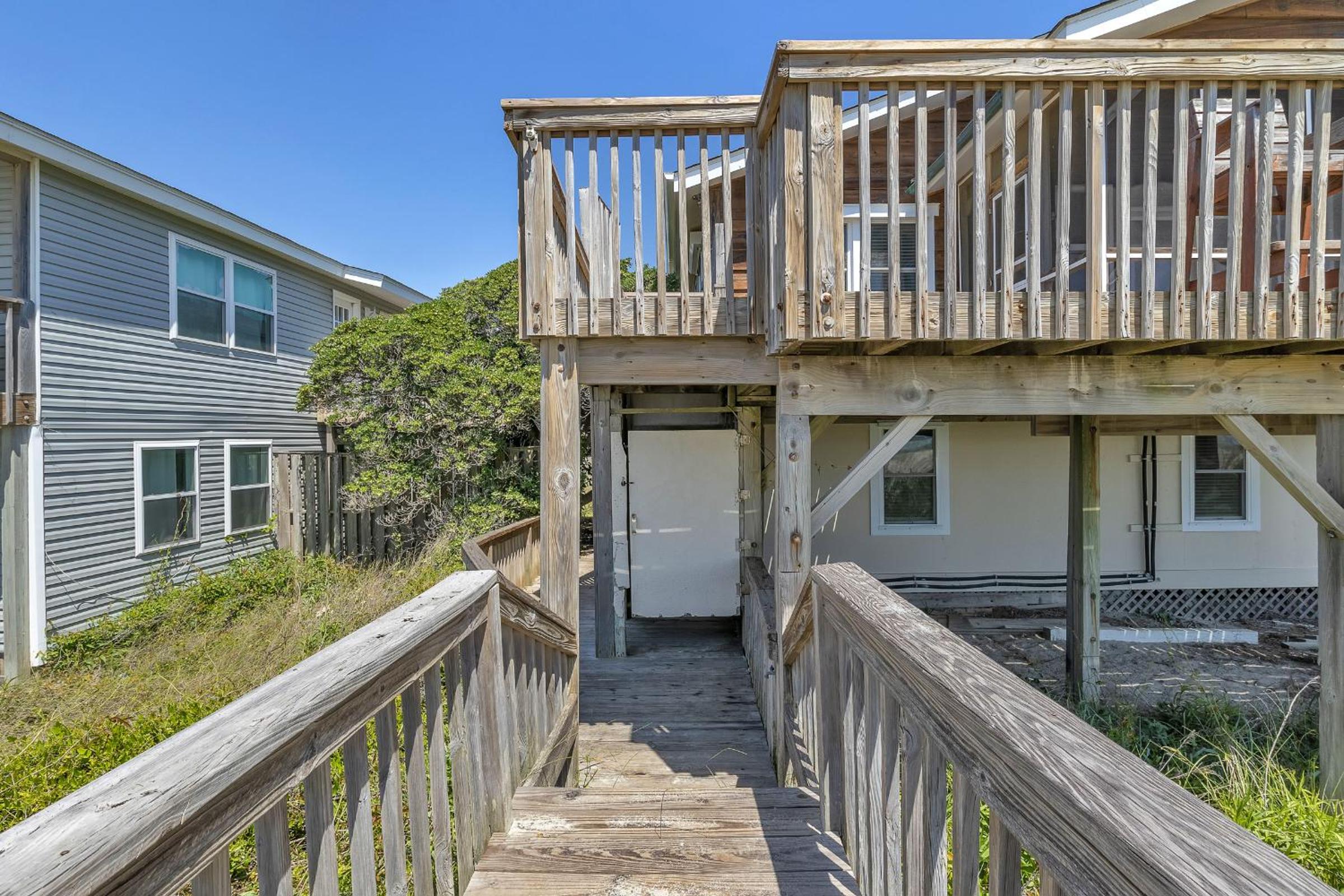 Sea and Stars by Oak Island Accommodations