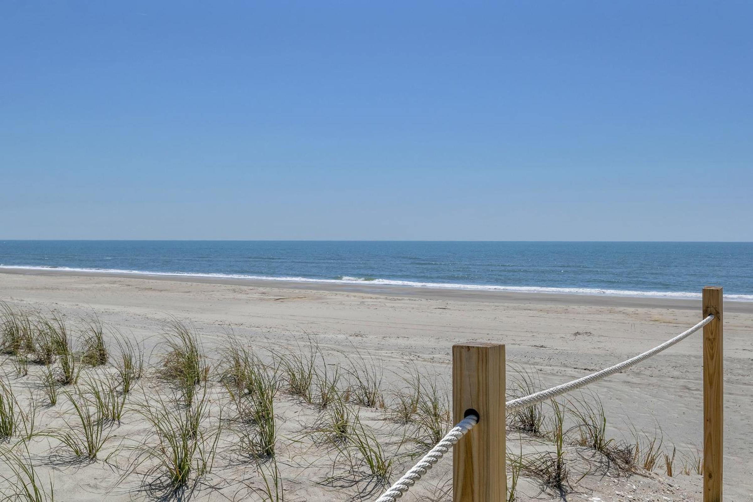 Sea and Stars by Oak Island Accommodations