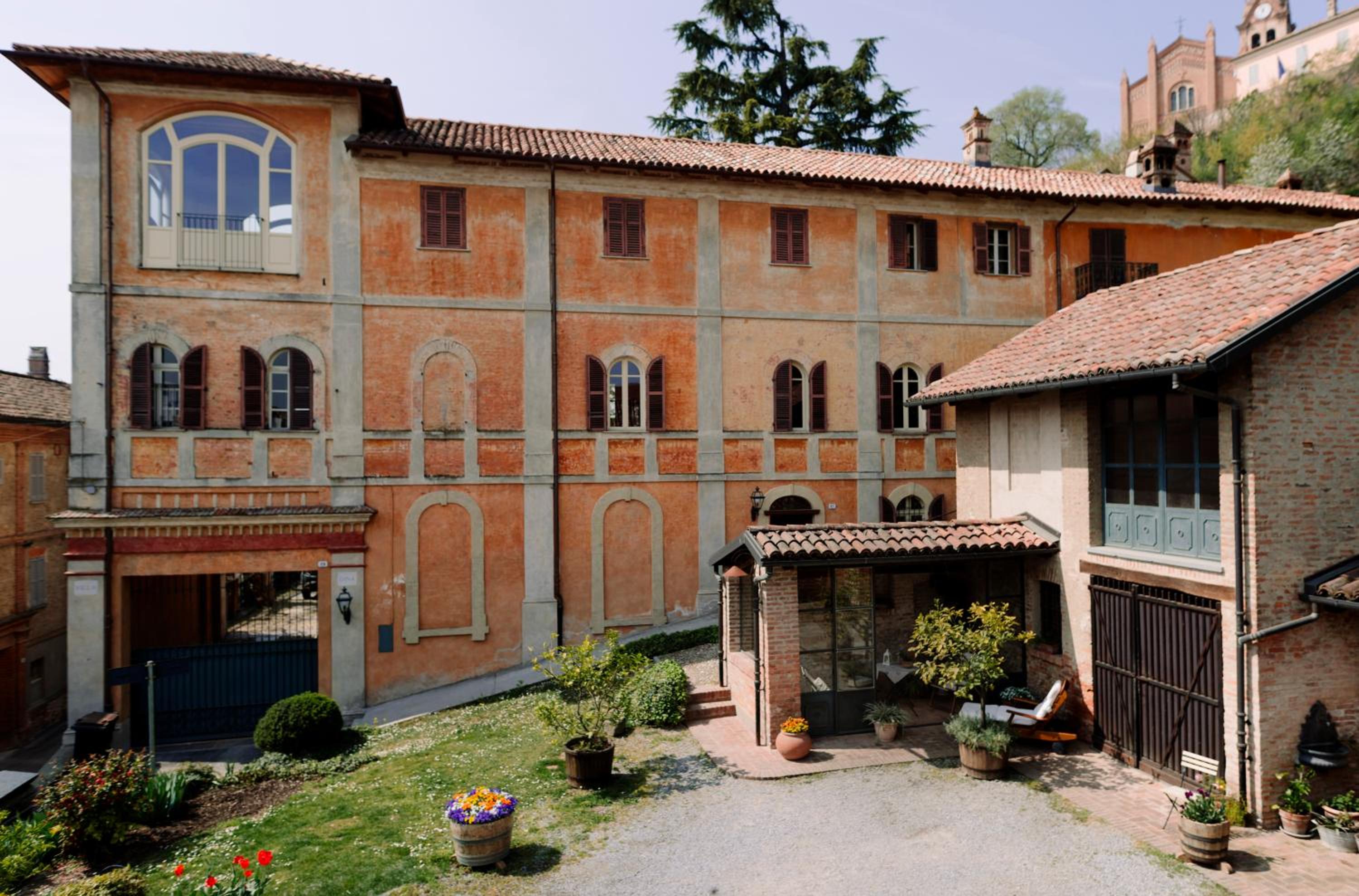 Roero House