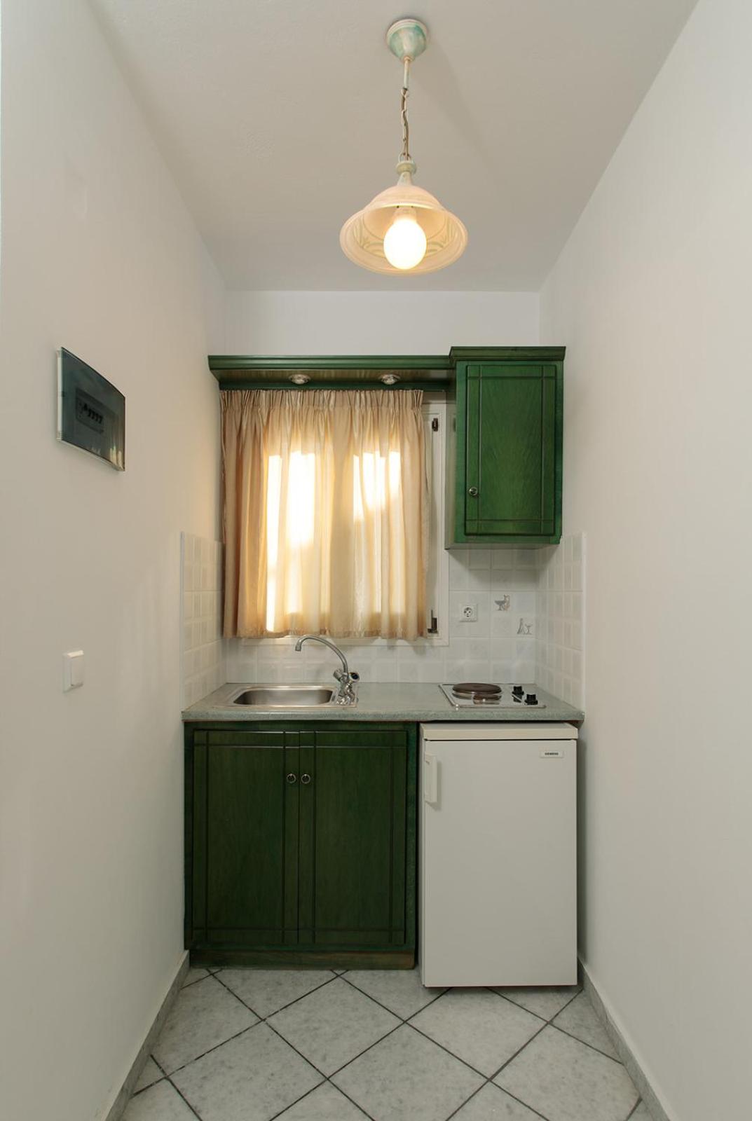 Iades Studios & Apartments