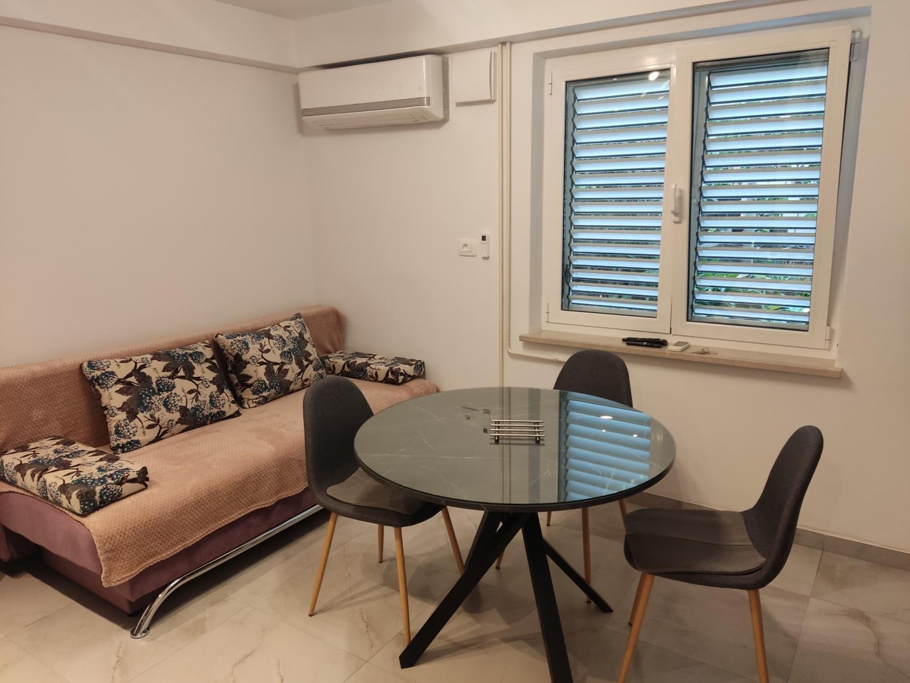 Apartments Samec