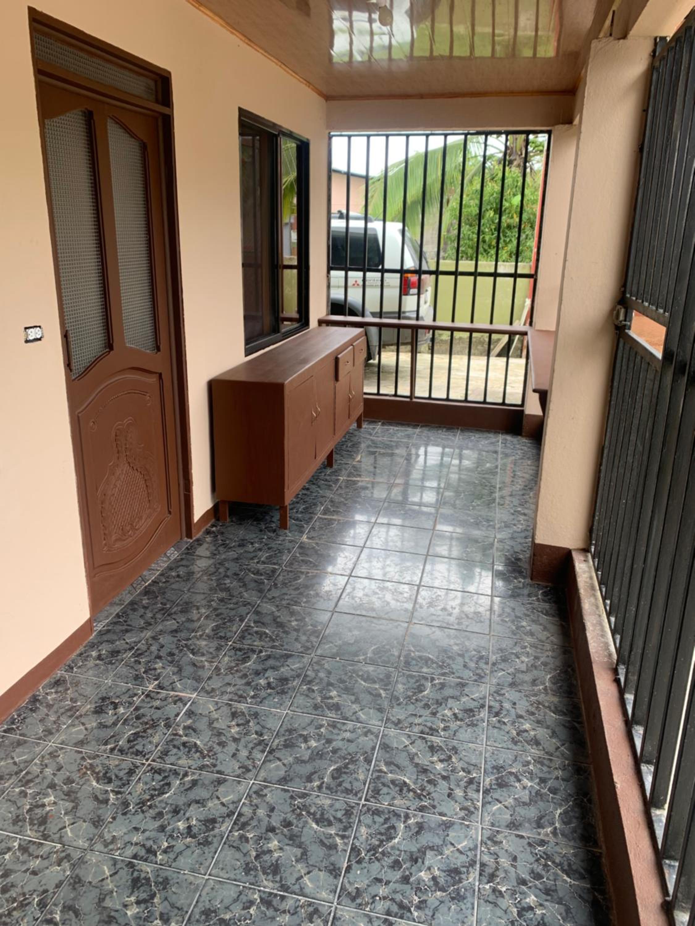 Arenal Family House