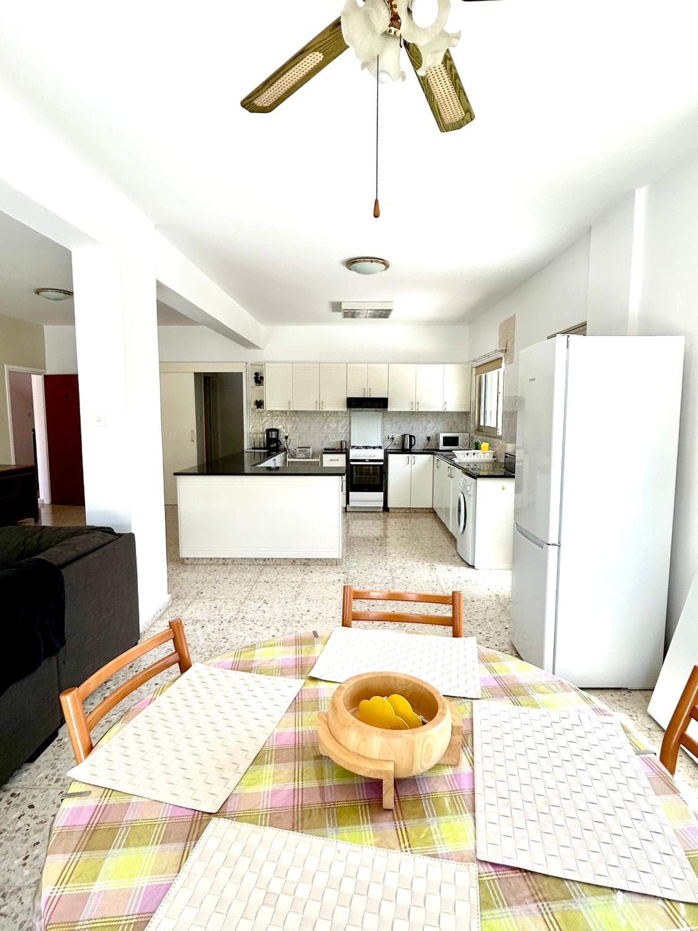 Himonas Apartments