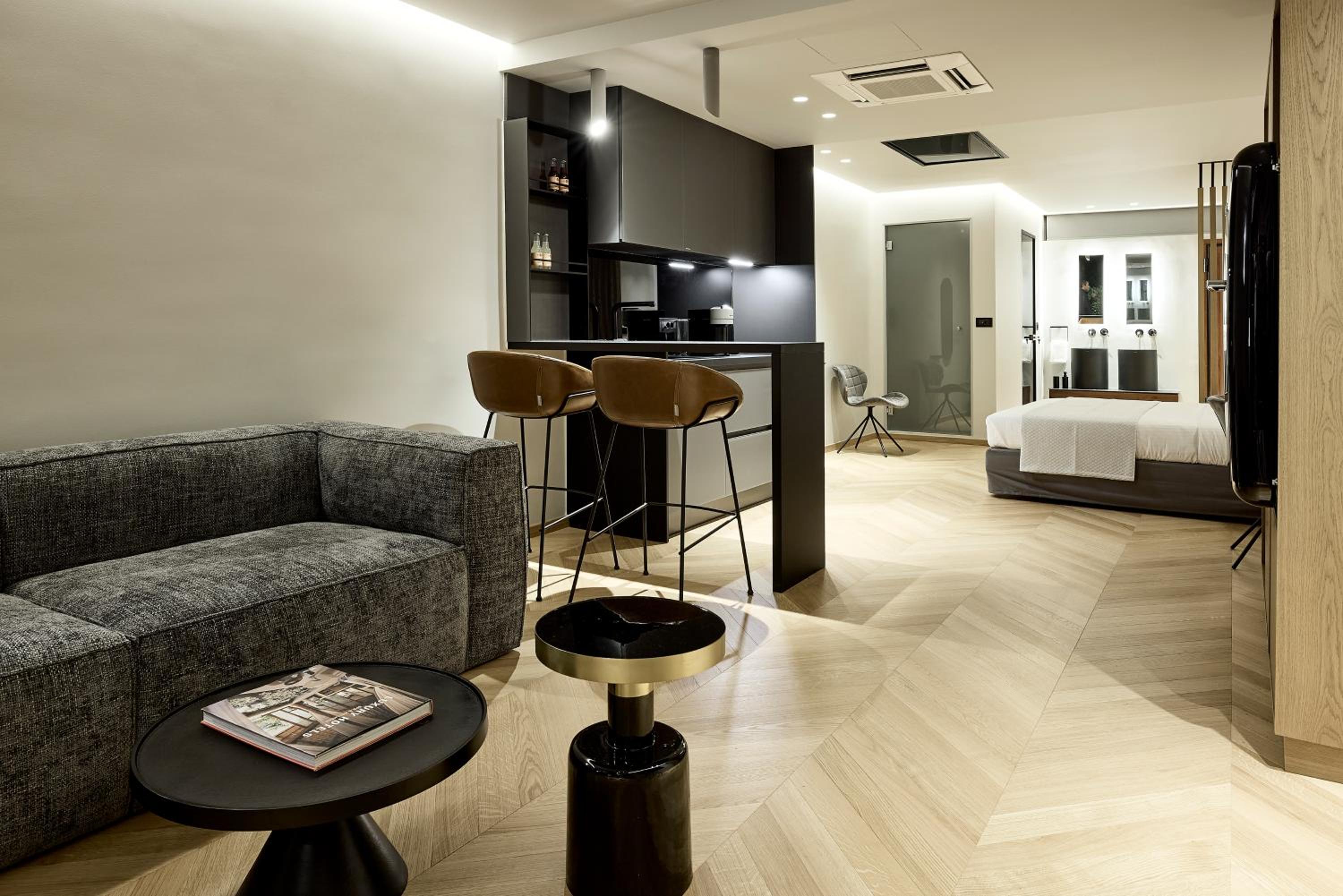 hotel room
