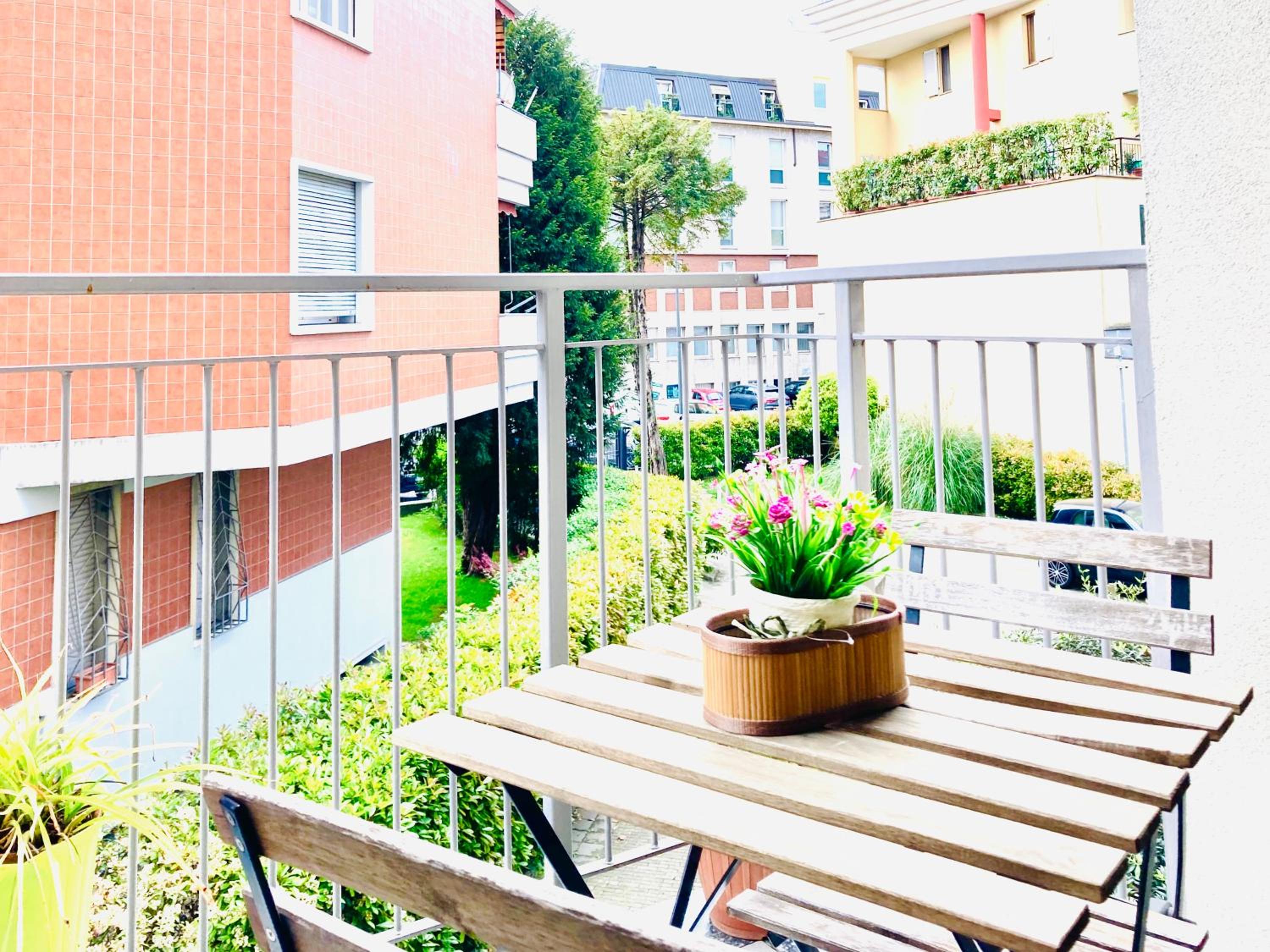 Stepandgo Milano Navigli