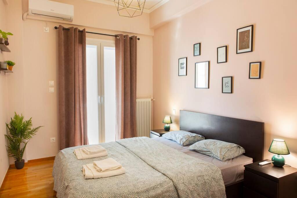 Athens modern apartment photo 4