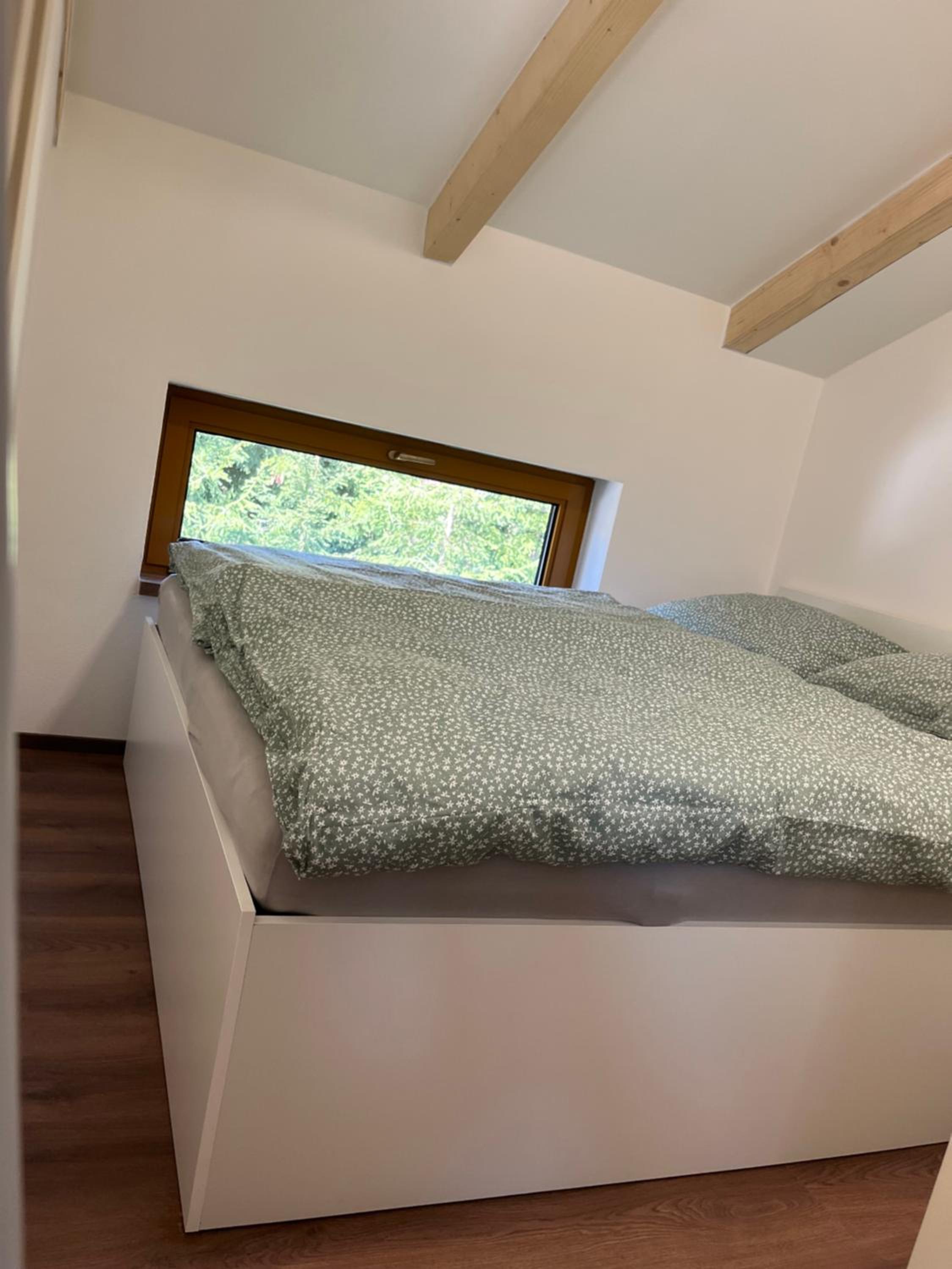 U Králíka, apartmán H, 3 samostatné ložnice - mezonet, 3 vlastní parkovací místa, v klidu, přitom v centru zábavy, nově otevřený aquapark v docházkové vzdá