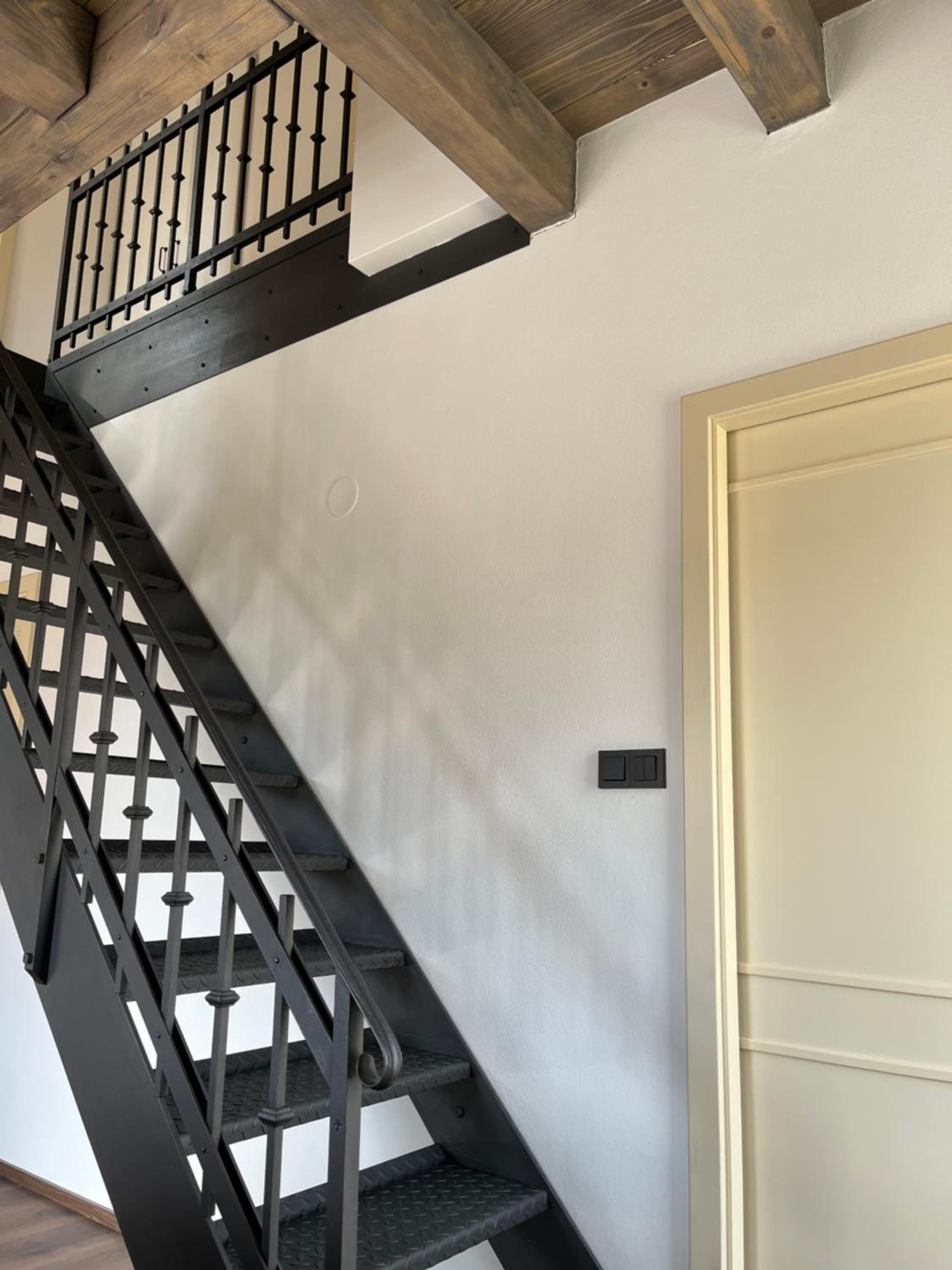 U Králíka, apartmán H, 3 samostatné ložnice - mezonet, 3 vlastní parkovací místa, v klidu, přitom v centru zábavy, nově otevřený aquapark v docházkové vzdá