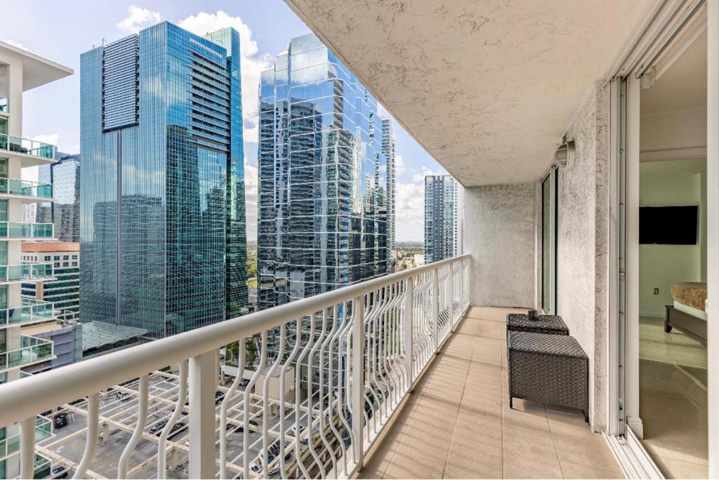 Hotel One Bedroom Oceanview Apartment In Brickell