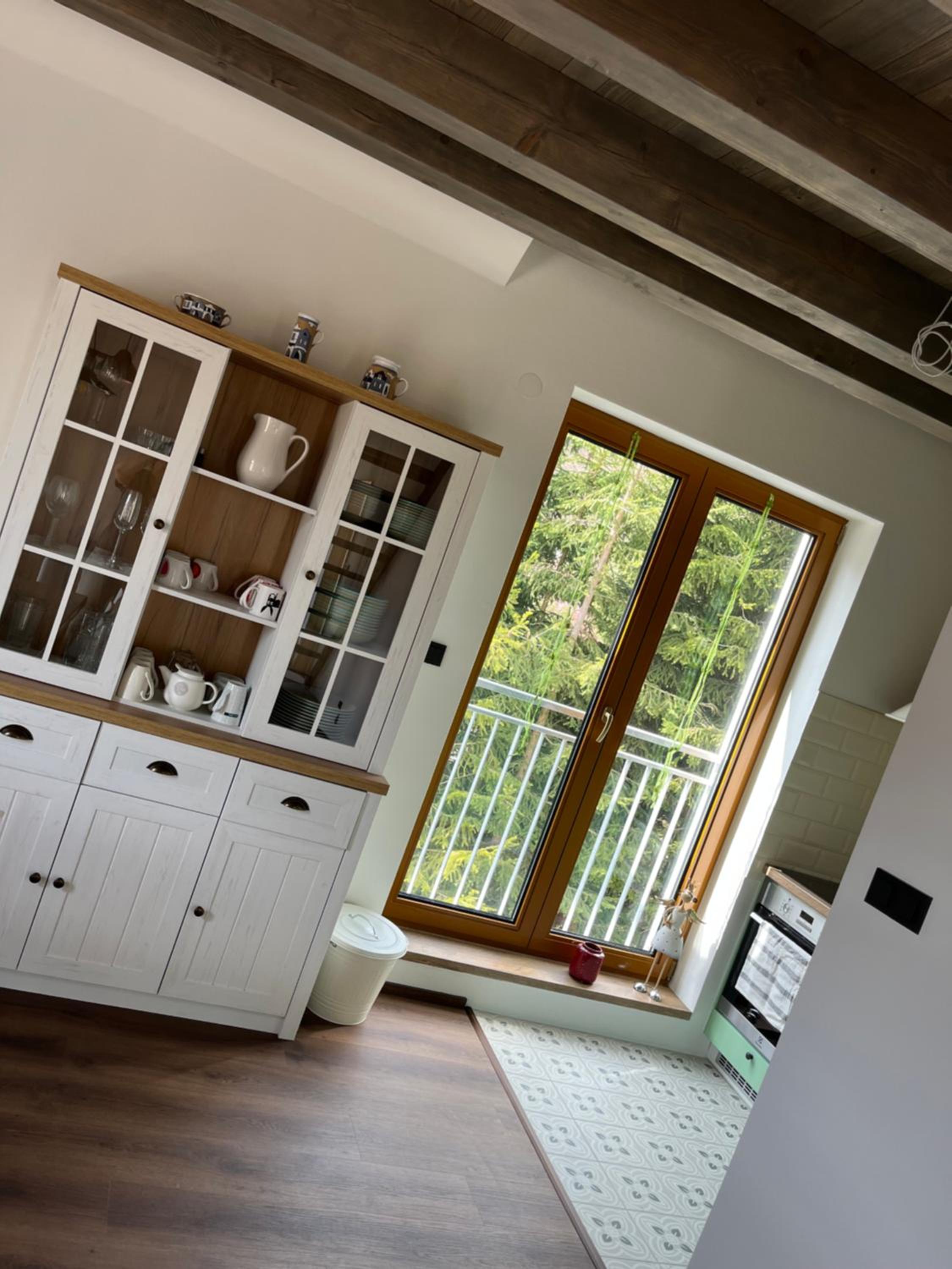 U Králíka, apartmán H, 3 samostatné ložnice - mezonet, 3 vlastní parkovací místa, v klidu, přitom v centru zábavy, nově otevřený aquapark v docházkové vzdá