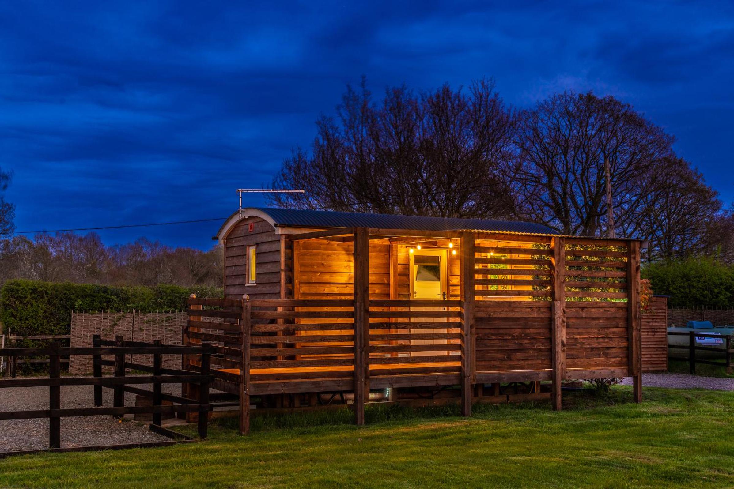 Hillside View Shepherds Hut - Ockeridge Rural Retreats view 3