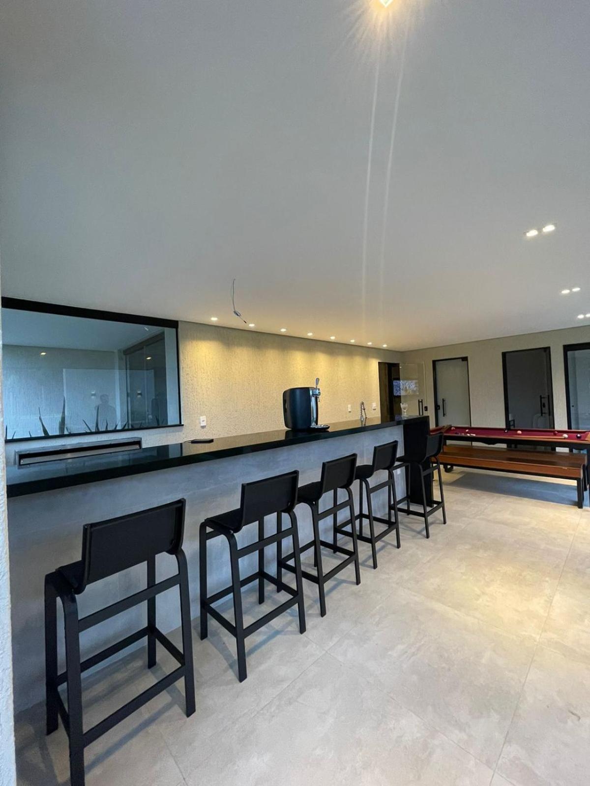 Casa 05 Monte Boa Vista - Casa de Luxo na Serra com Sauna e 4 Suítes