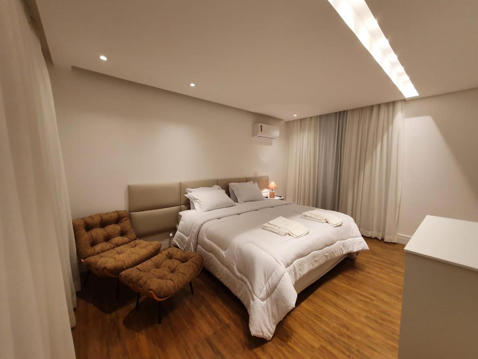 Casa 05 Monte Boa Vista - Casa de Luxo na Serra com Sauna e 4 Suítes