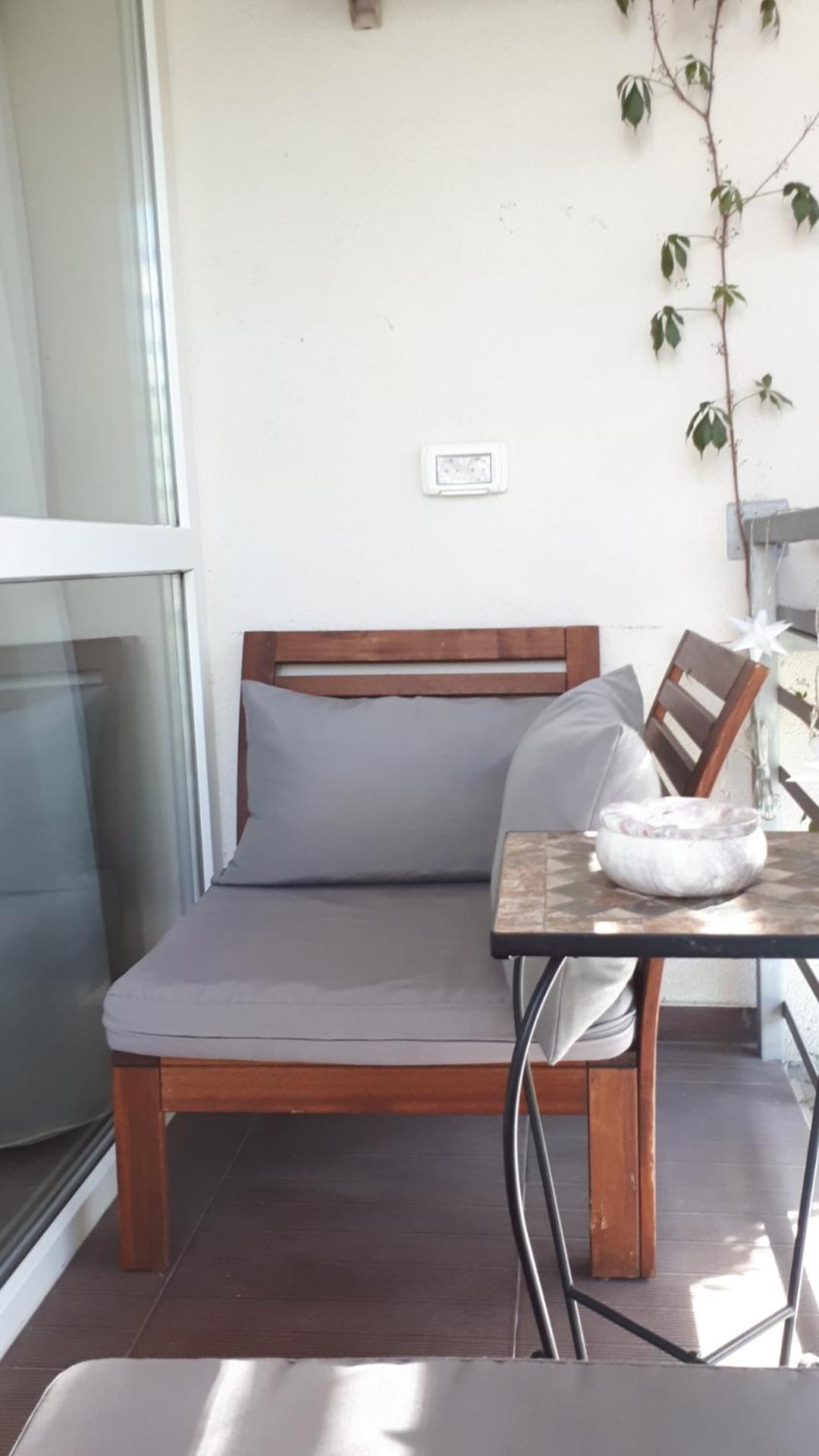 Thea Apartment