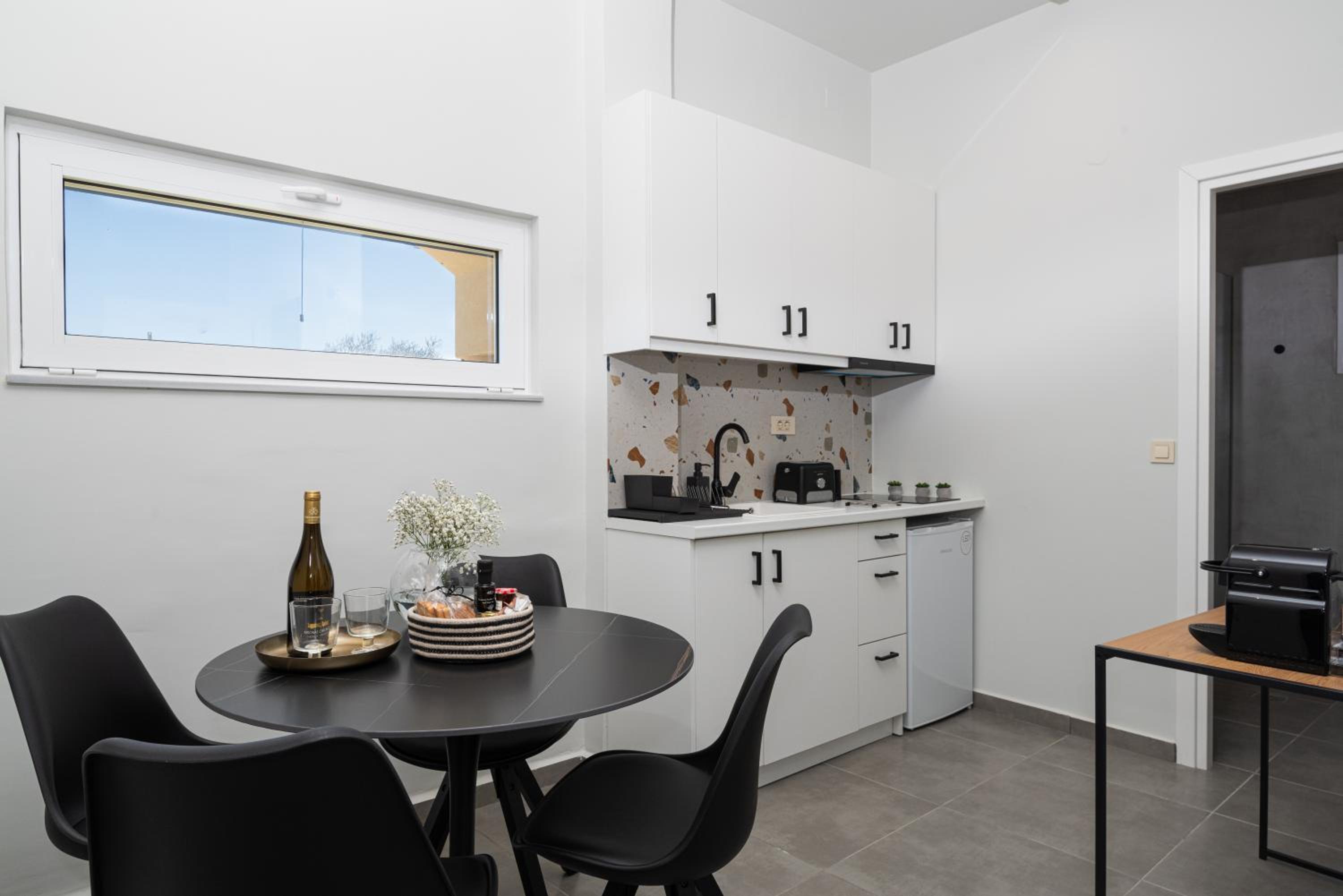 Meliora Suites