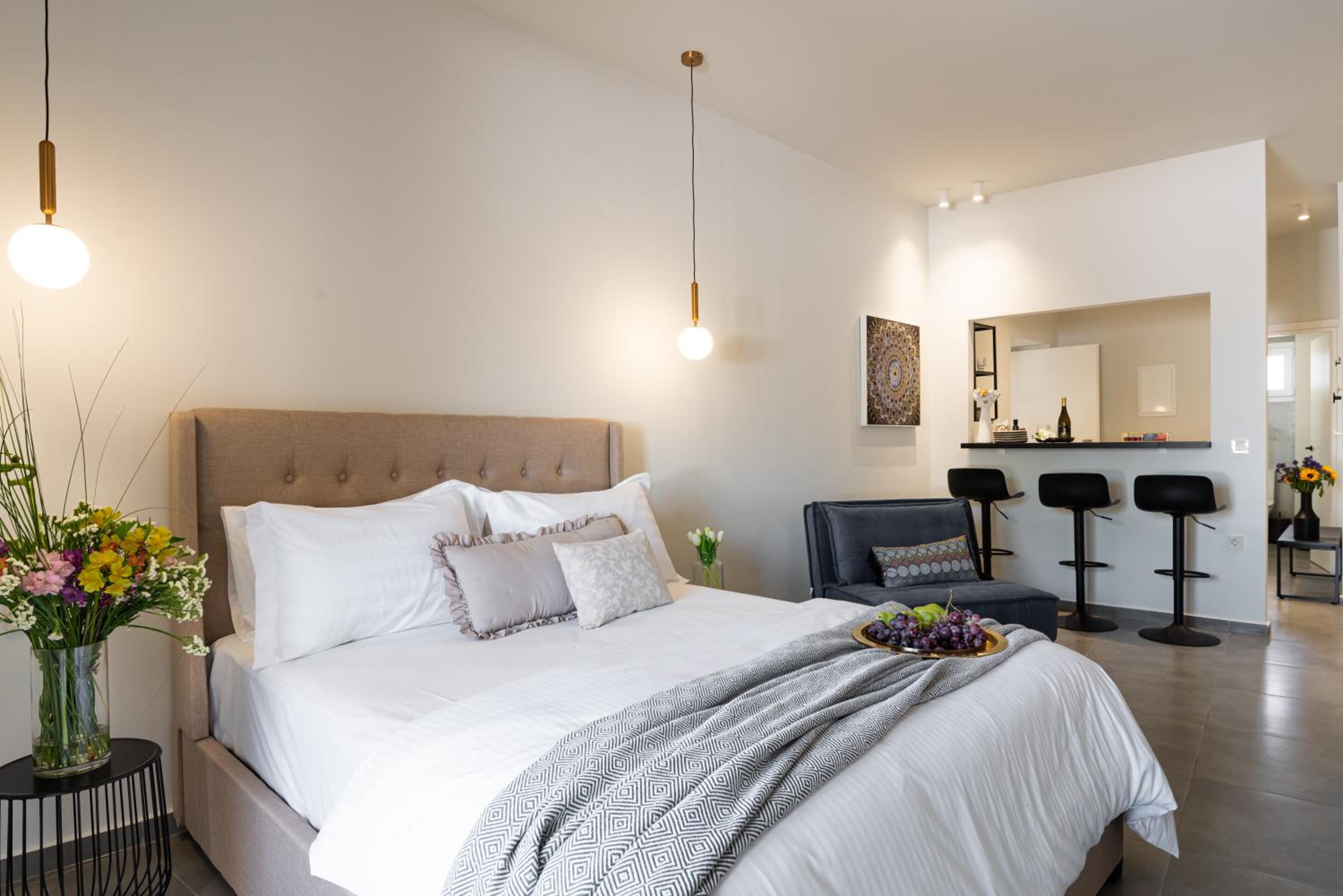 Meliora Suites