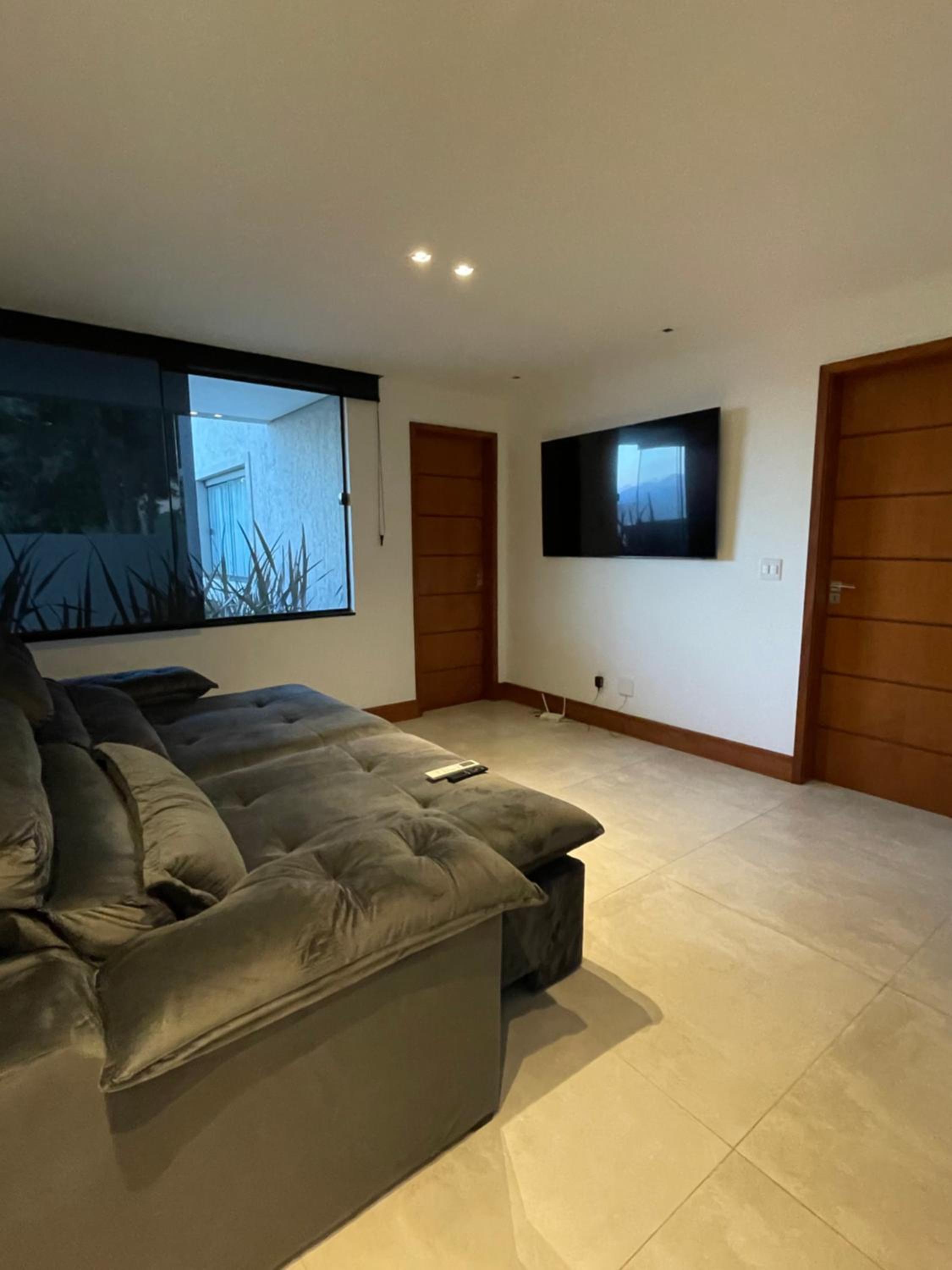 Casa 05 Monte Boa Vista - Casa de Luxo na Serra com Sauna e 4 Suítes