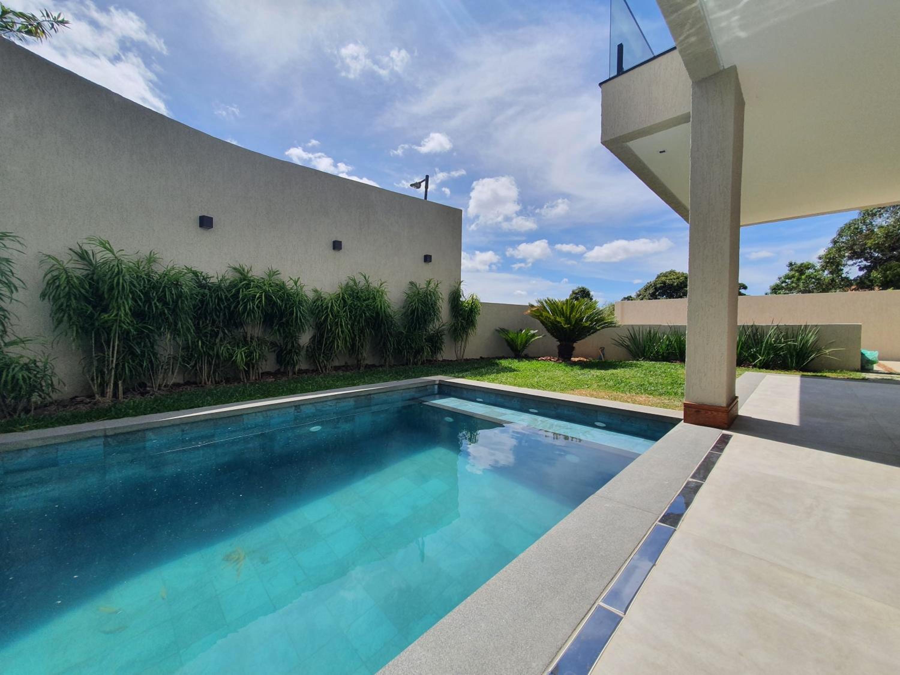Casa 05 Monte Boa Vista - Casa de Luxo na Serra com Sauna e 4 Suítes
