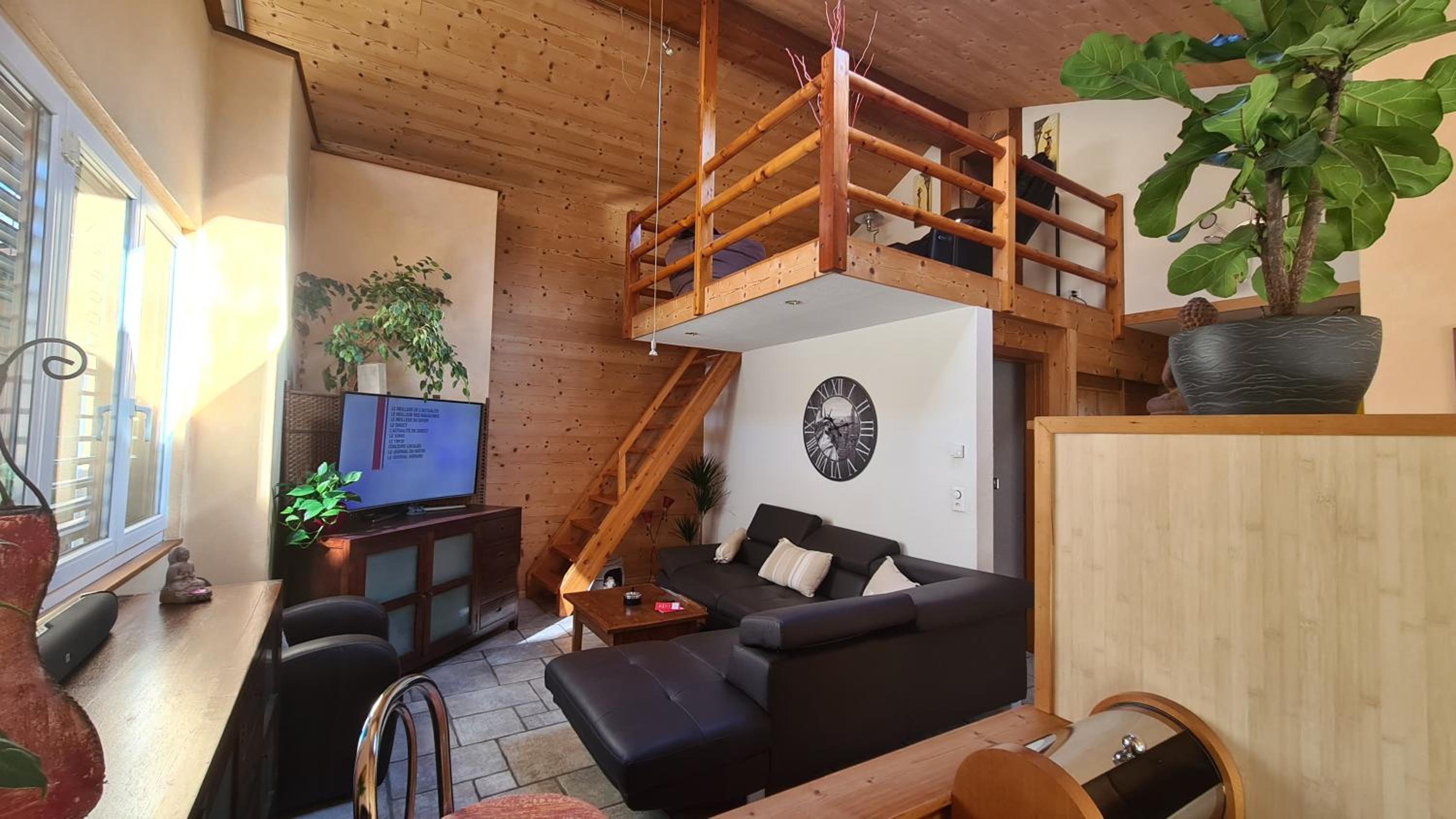 Chez Pewee, beau duplex en ville, parc privé