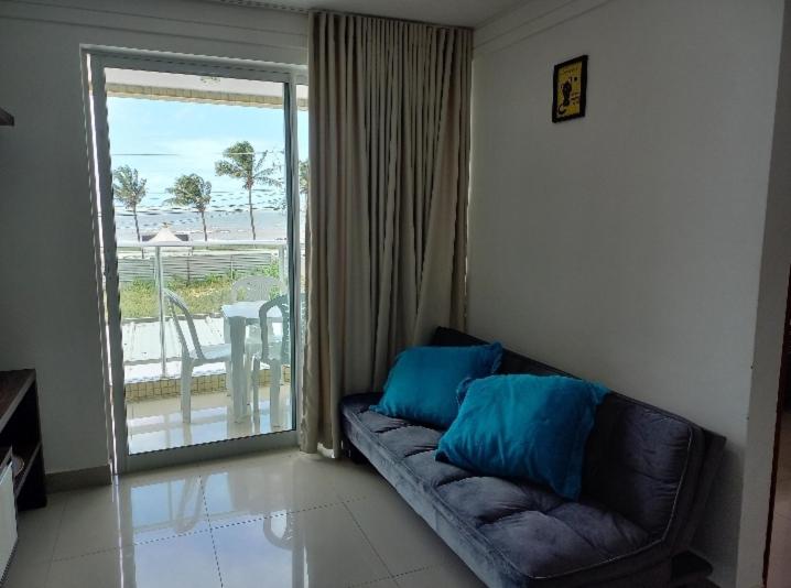Apt 2 quartos na Beira Mar na praia de Intermares 110