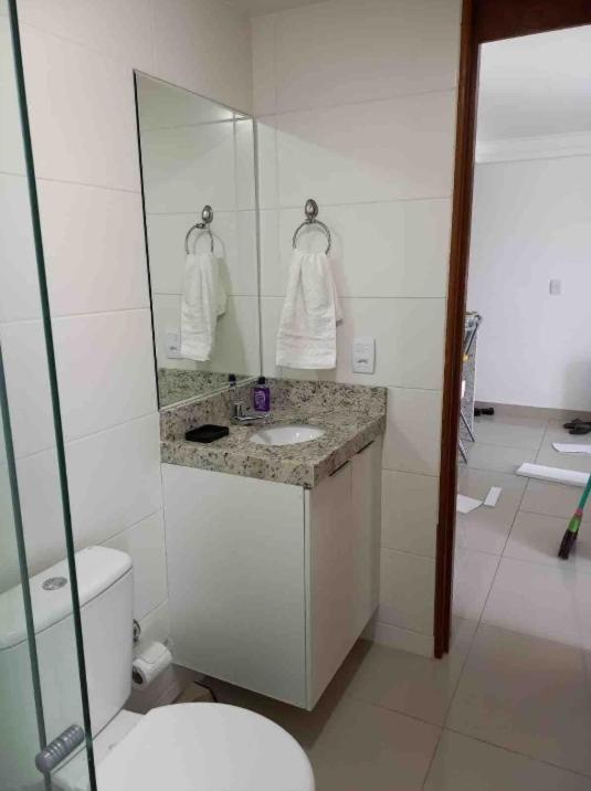 Apt 2 quartos na Beira Mar na praia de Intermares 110