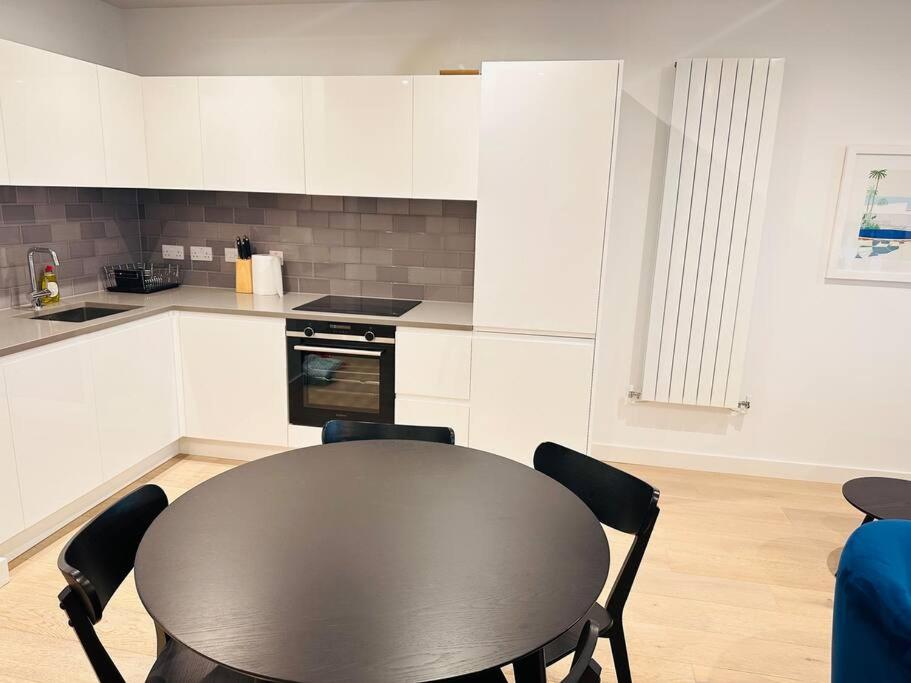 Spacious modern 1 bed Apartment.