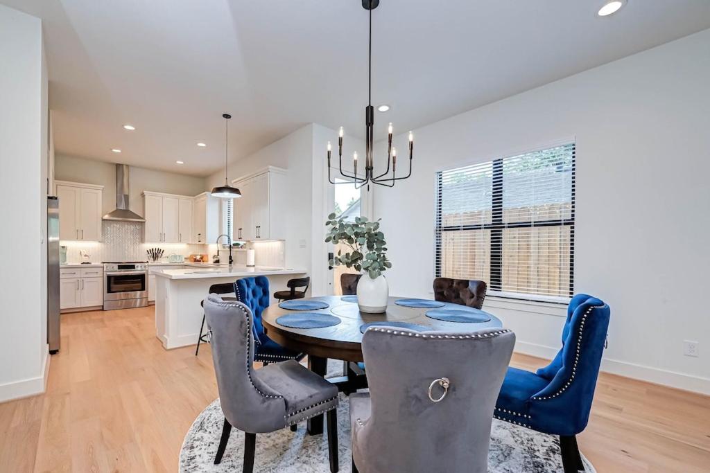 The Houston Oasis
