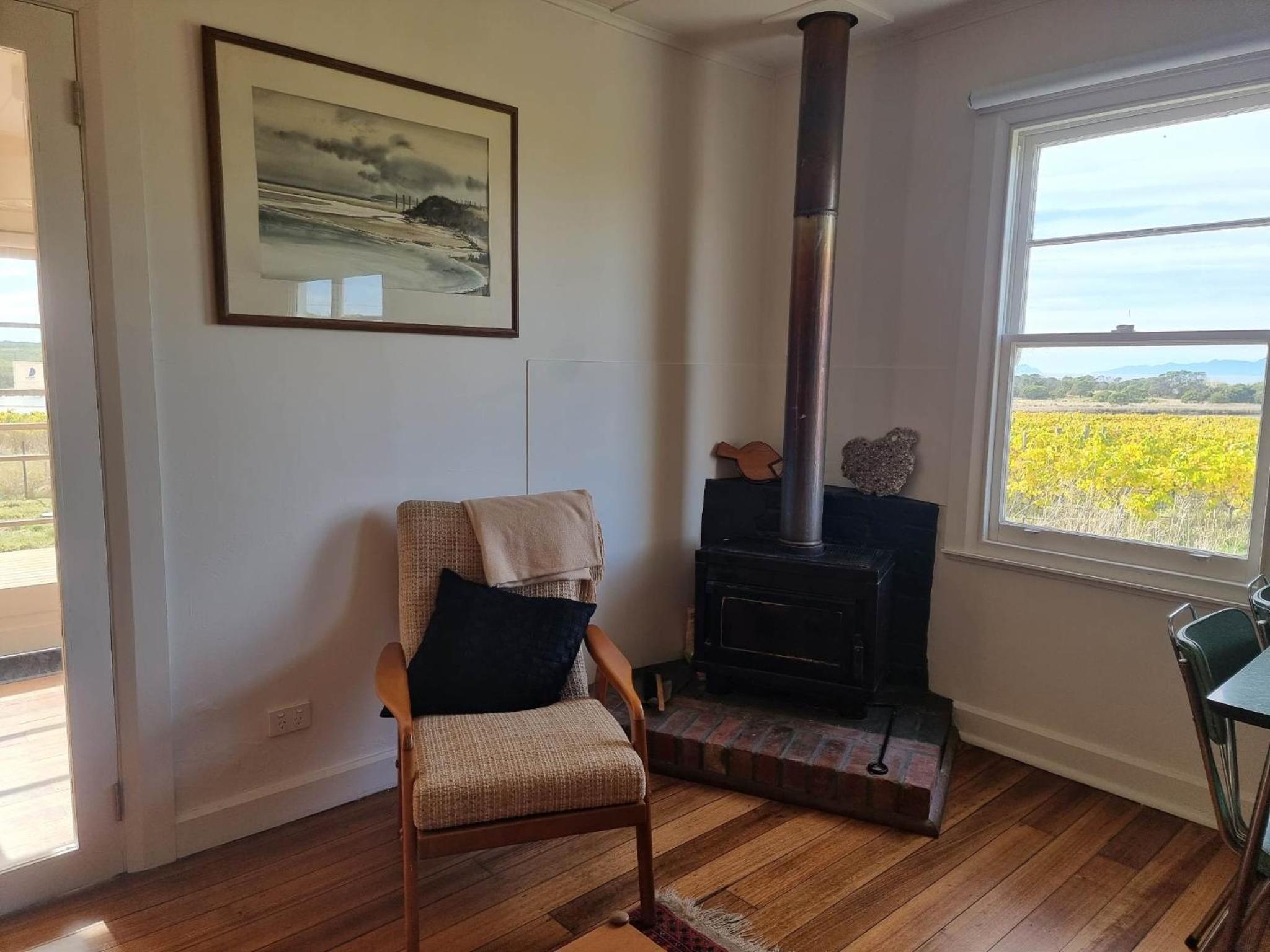 Pip's Place - Lisdillon - Waterfront